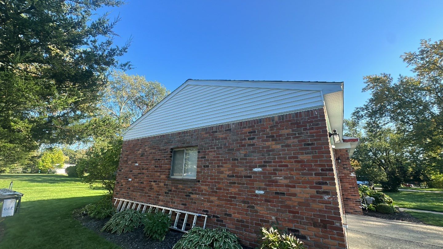 Roof Replacement using CertainTeed Landmark Pro by 180 Contractors