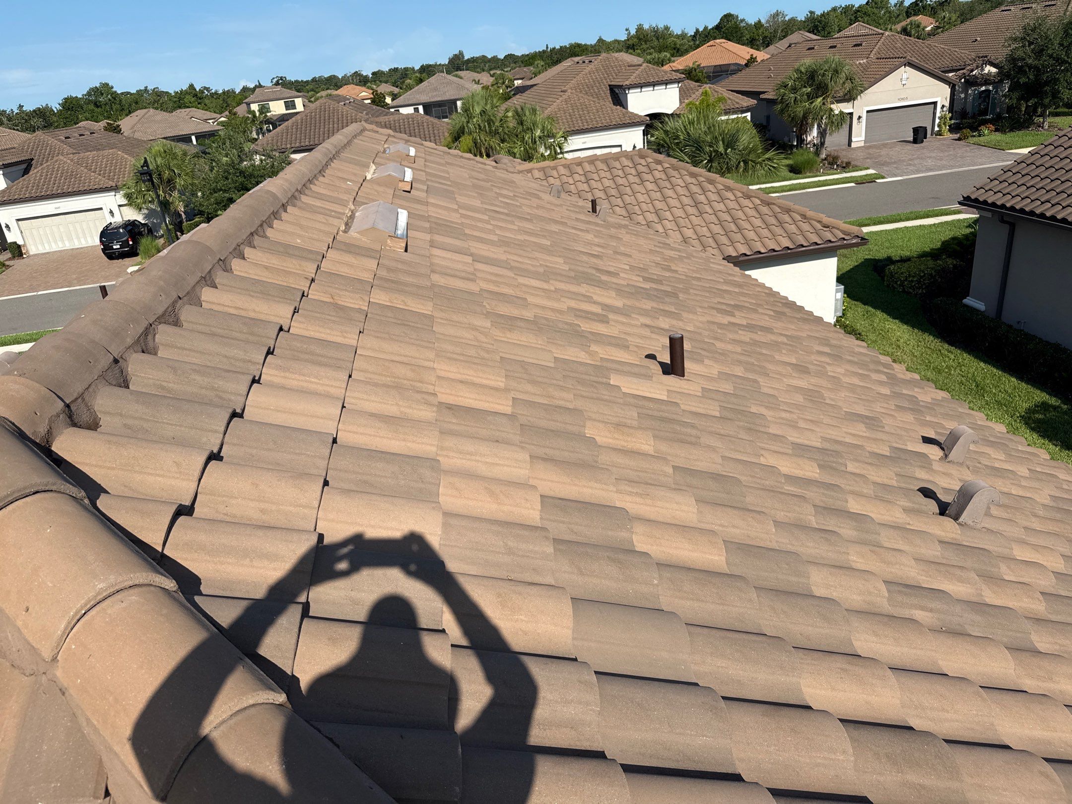 Concrete Tile Roof, Paver Driveway & Lanai Cleaning – Artisan Lakes Esplanade, Palmetto, FL by Sunshine AquaWash