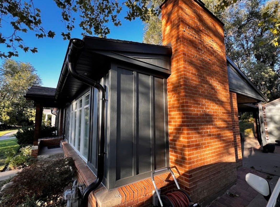 Bountiful | Hardie Mixed Siding & Detached Garage | Iron Gray by Ideal Siding Utah