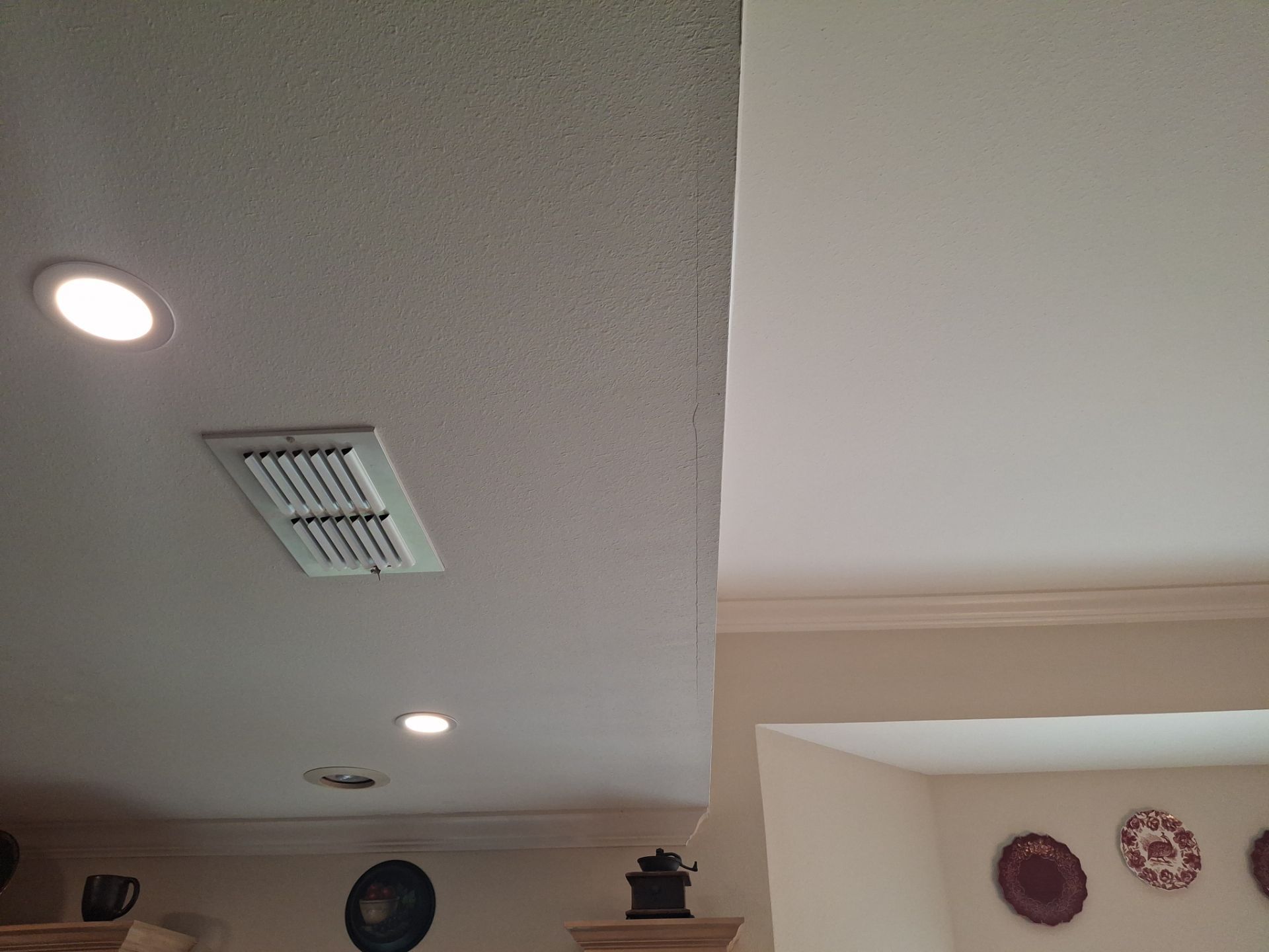 Lindale TX Interior Painting Transformation by Quality Coats Painting