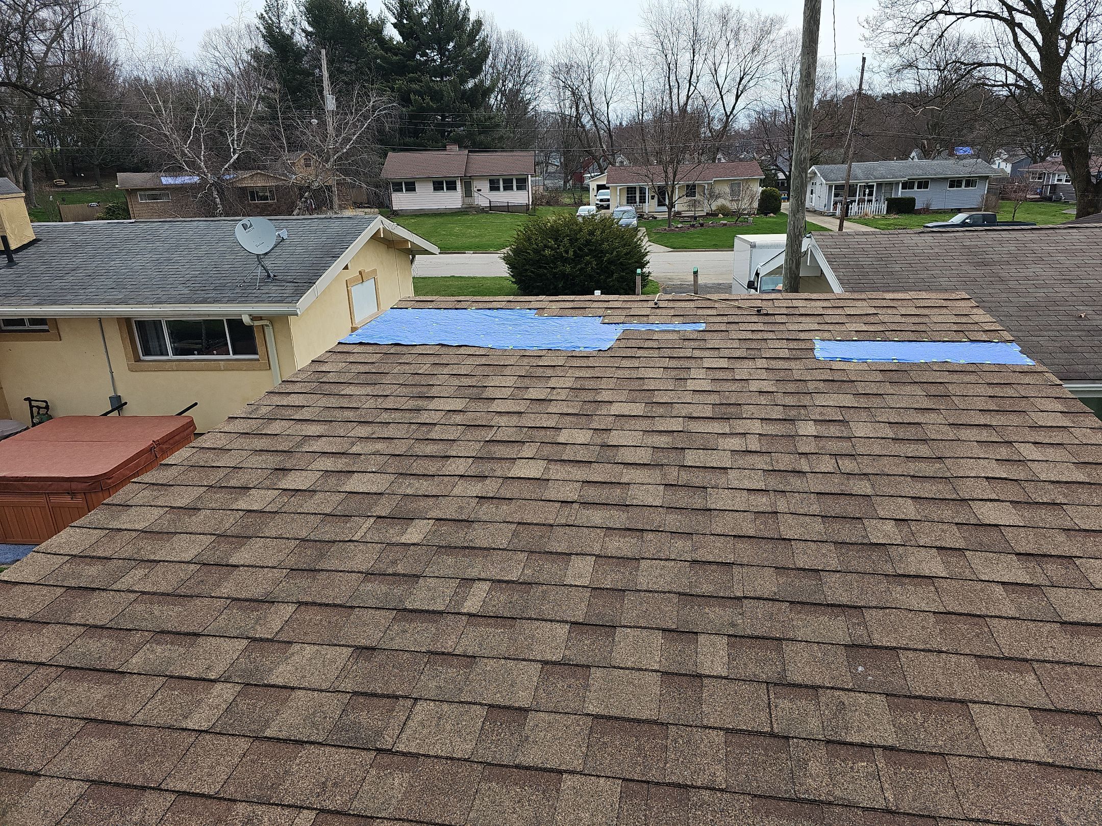 ATLAS PINNACLE COLOR: WEATHERED WOOD by Eagle Eye Roofing