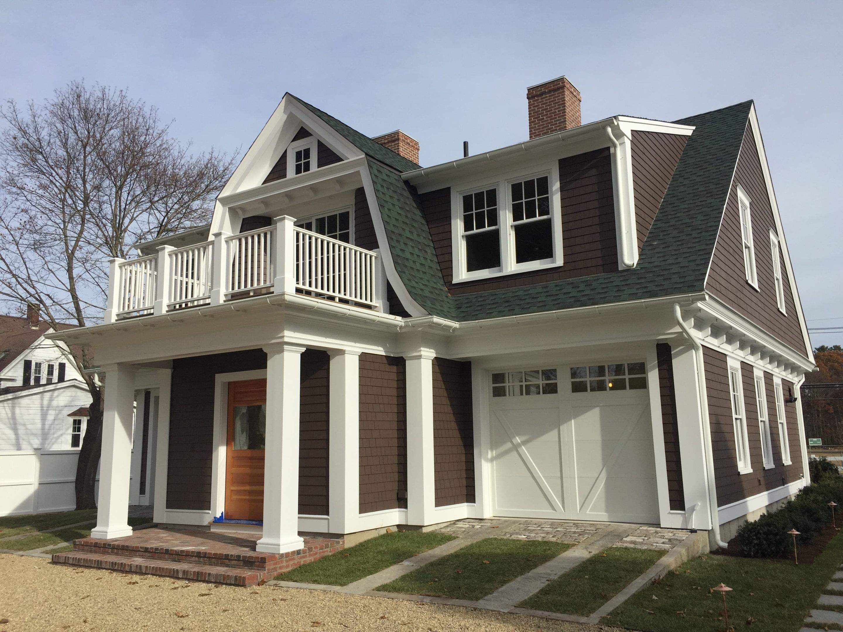 Half-Round Aluminum Gutter Installed onto Crown Molding in Easton, MA by Gutter Pro Enterprises