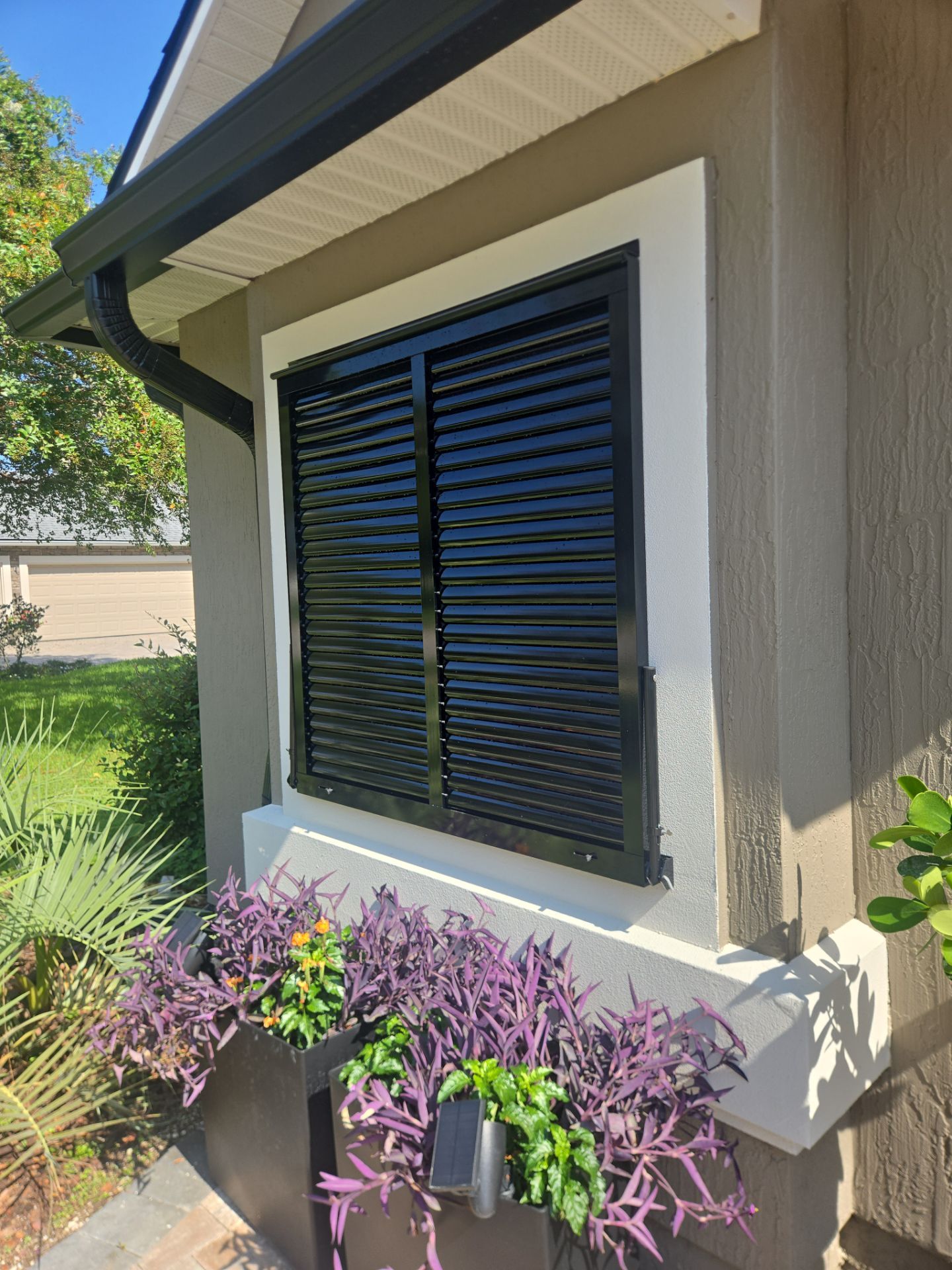 Bahama by Smart Guard Shutters