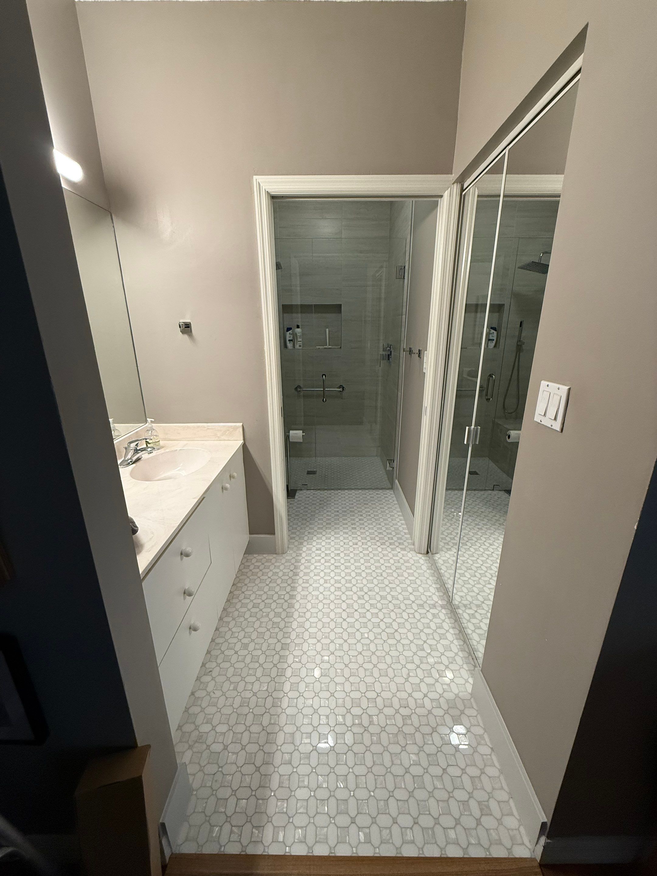 Walk-In Shower - Delray Beach by Hevi Tile