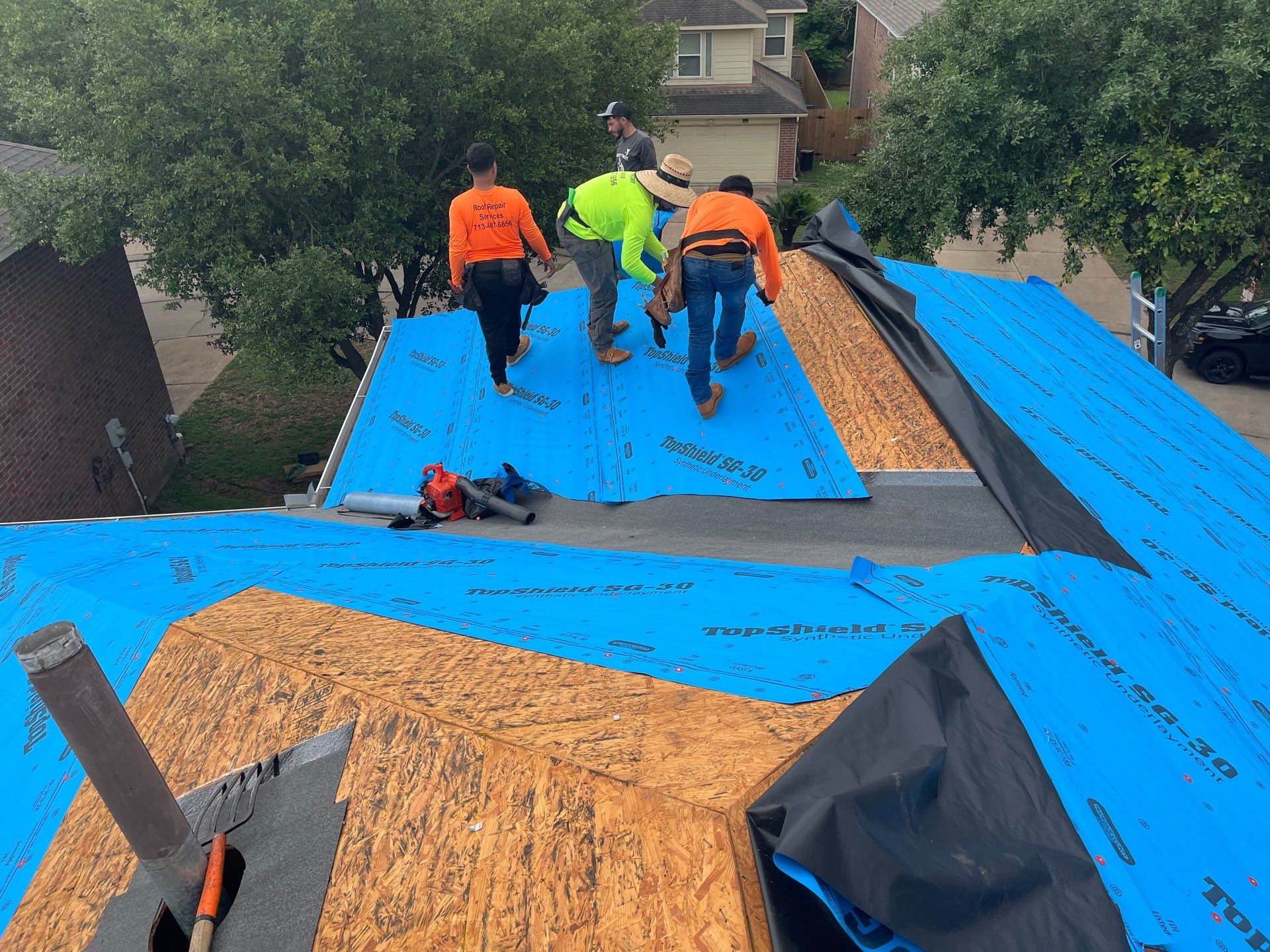 Residential Roofing Installation using Owen's Corning Duration (Lifetime) Shingles by Roof Repair Company