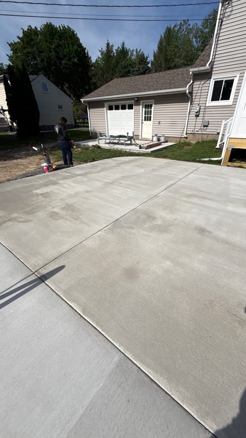 Bagari Willow Garage Coating by NG Masonry & Construction LLC