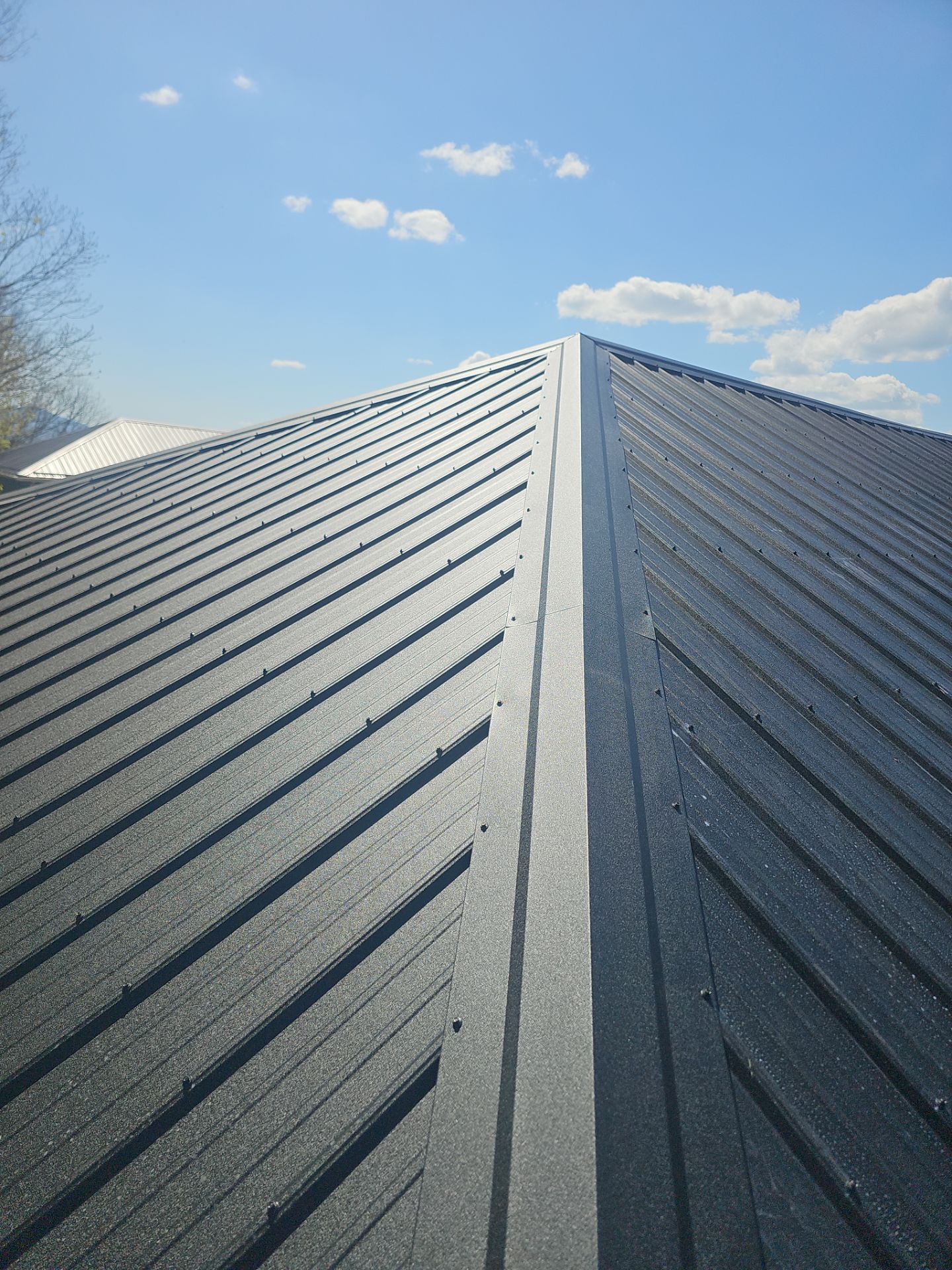 Kensington Meadows 161 by Omnia Roofing