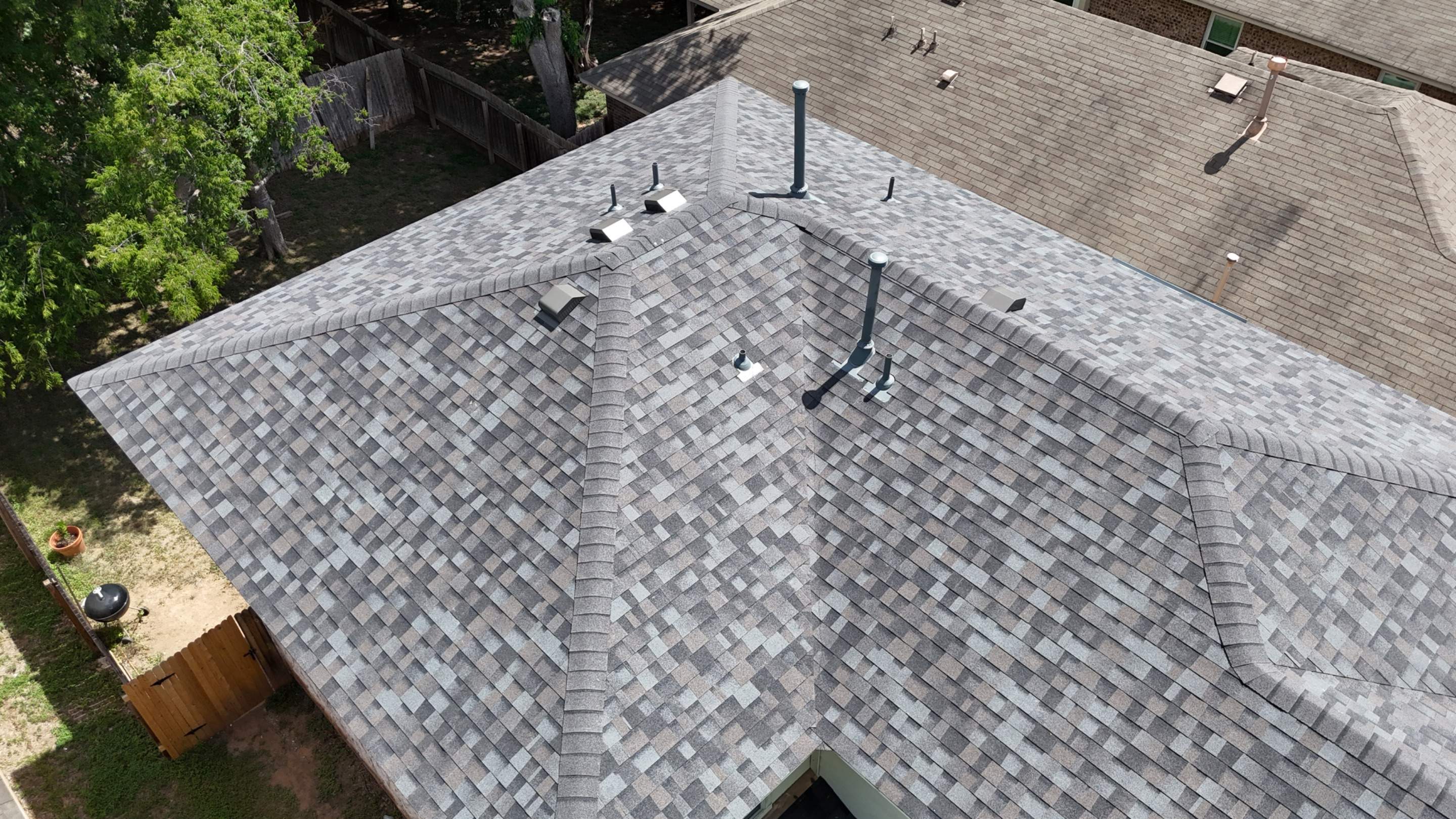 Williamsburg Gray - Owens Corning TruDefinition Duration by RoofsOnly.com