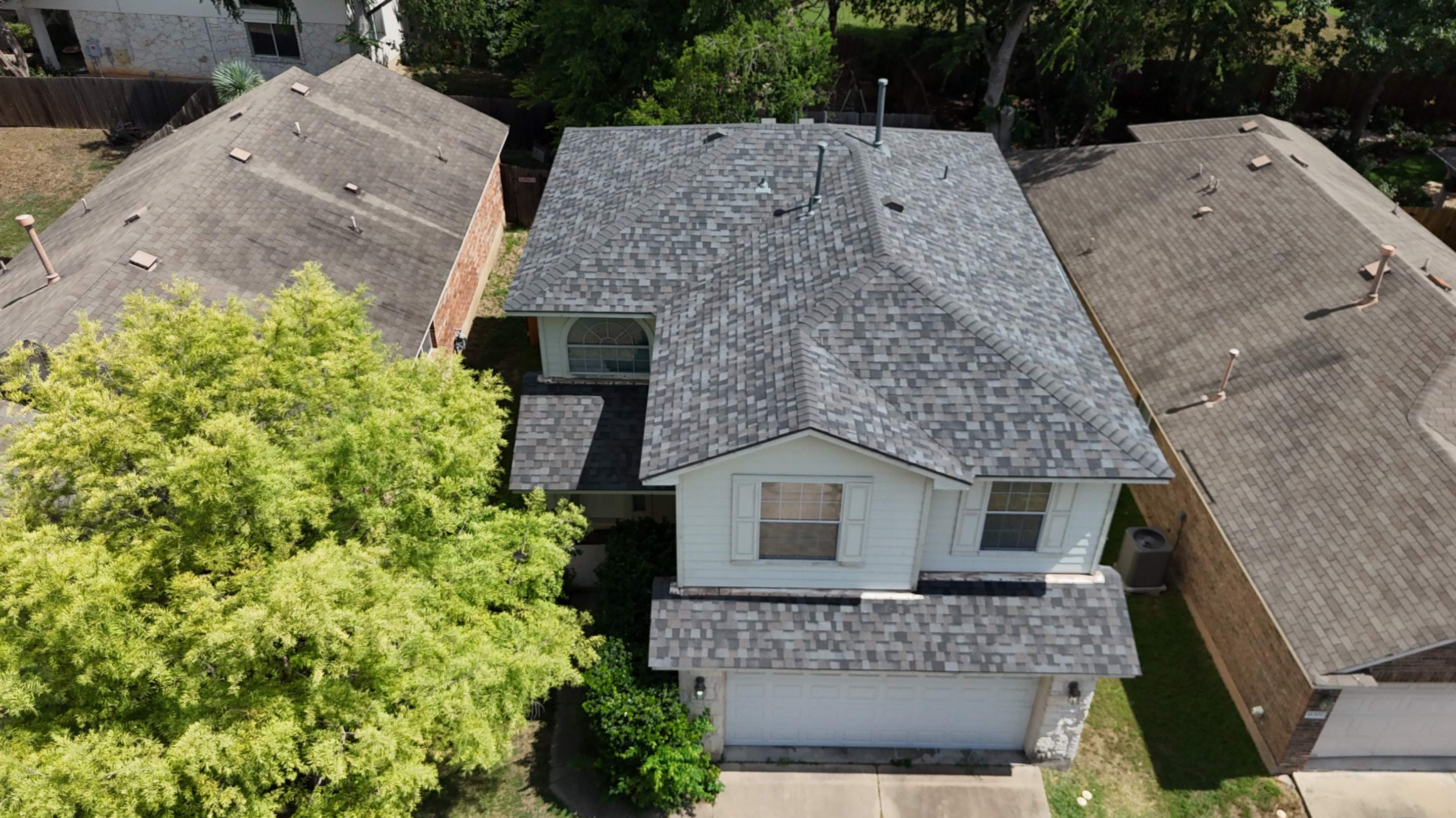 Williamsburg Gray - Owens Corning TruDefinition Duration by RoofsOnly.com