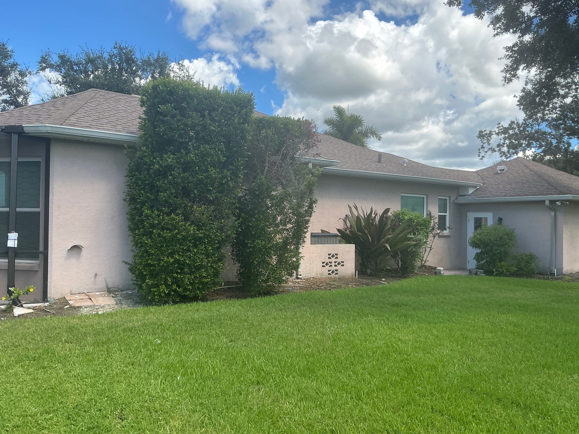 White 6-Inch Seamless Gutters in Sarasota FL by Gutter Professor by Gutter Professors