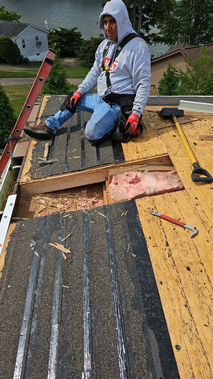 ATLAS PINNACLE HP W/SCOTCHGARD COLOR: WEATHERED WOOD by Eagle Eye Roofing