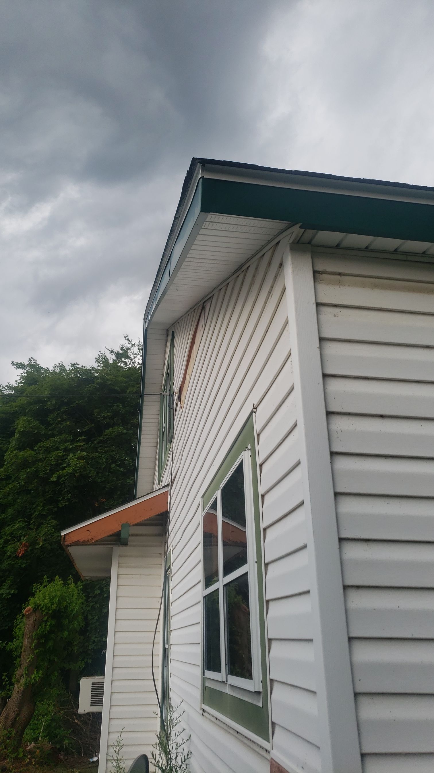 ATLAS PINNACLE COLOR: COASTAL GRANITE DRIP EDGE: WHITE by Eagle Eye Roofing