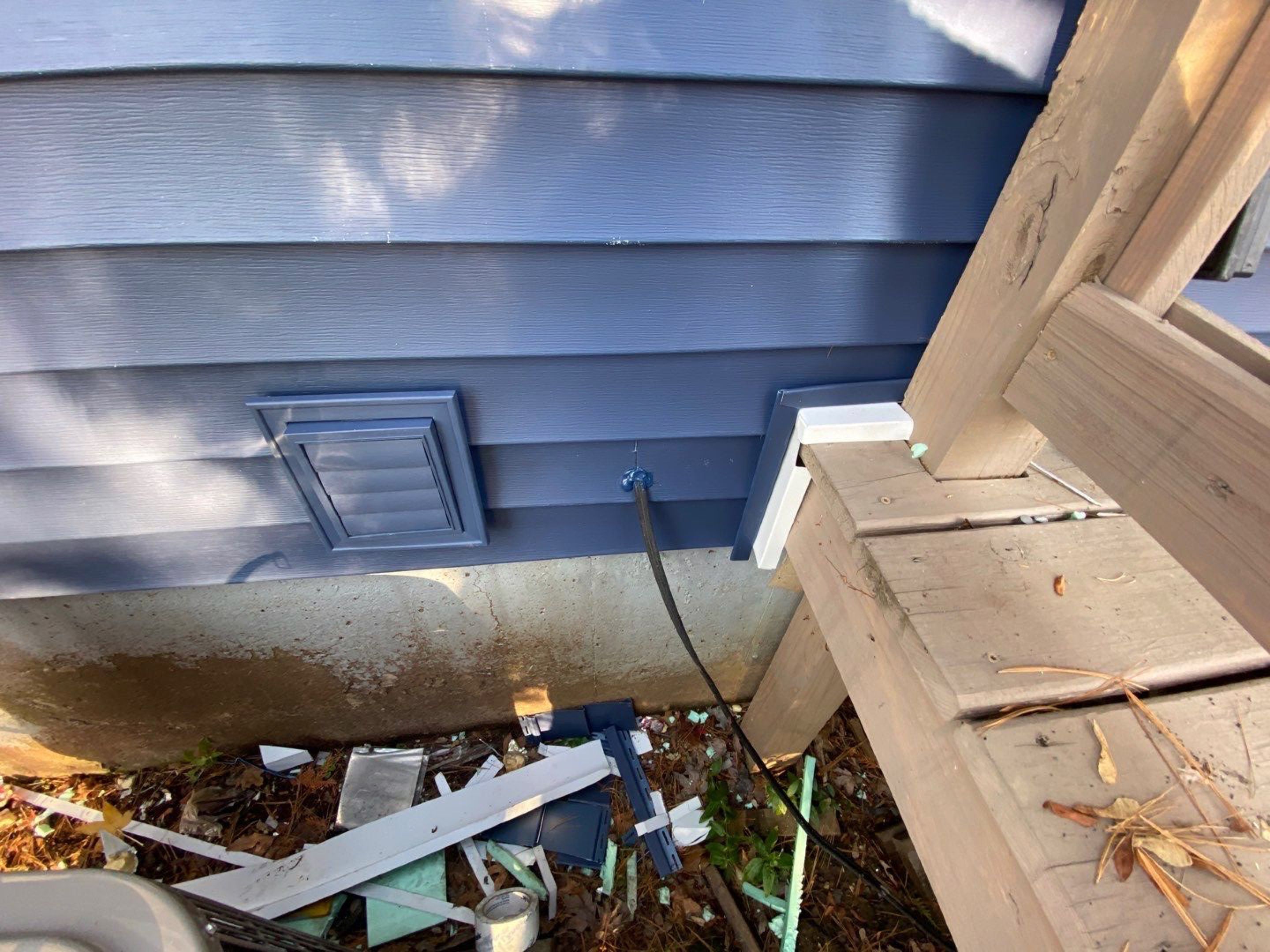 Siding Replacement using Certainteed Restoration Classic D4 Midnight Blue by 180 Contractors