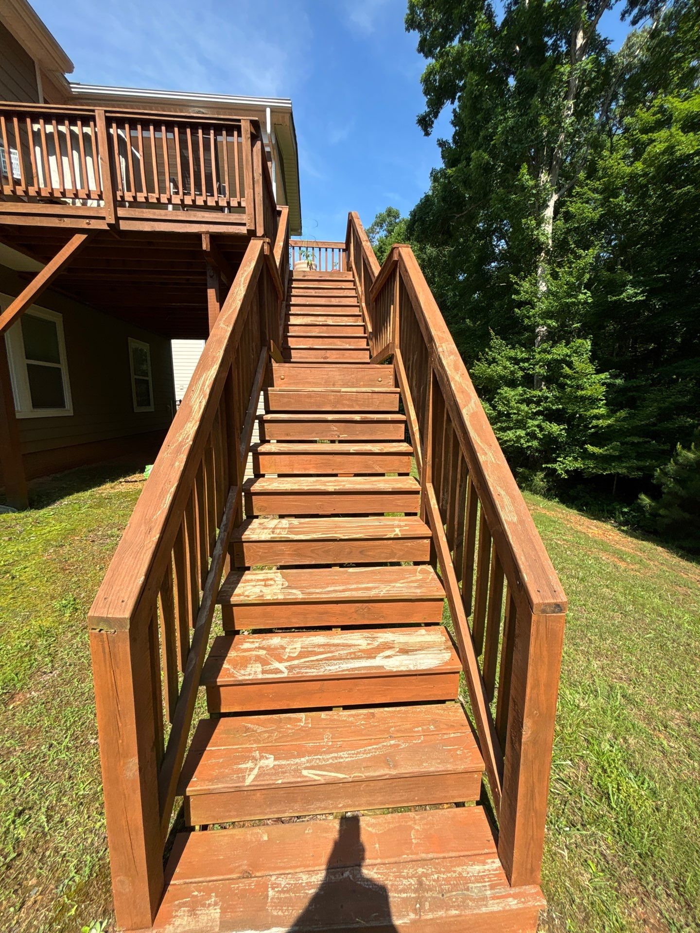 Wood Deck using Wood Sealant by DuraSeal