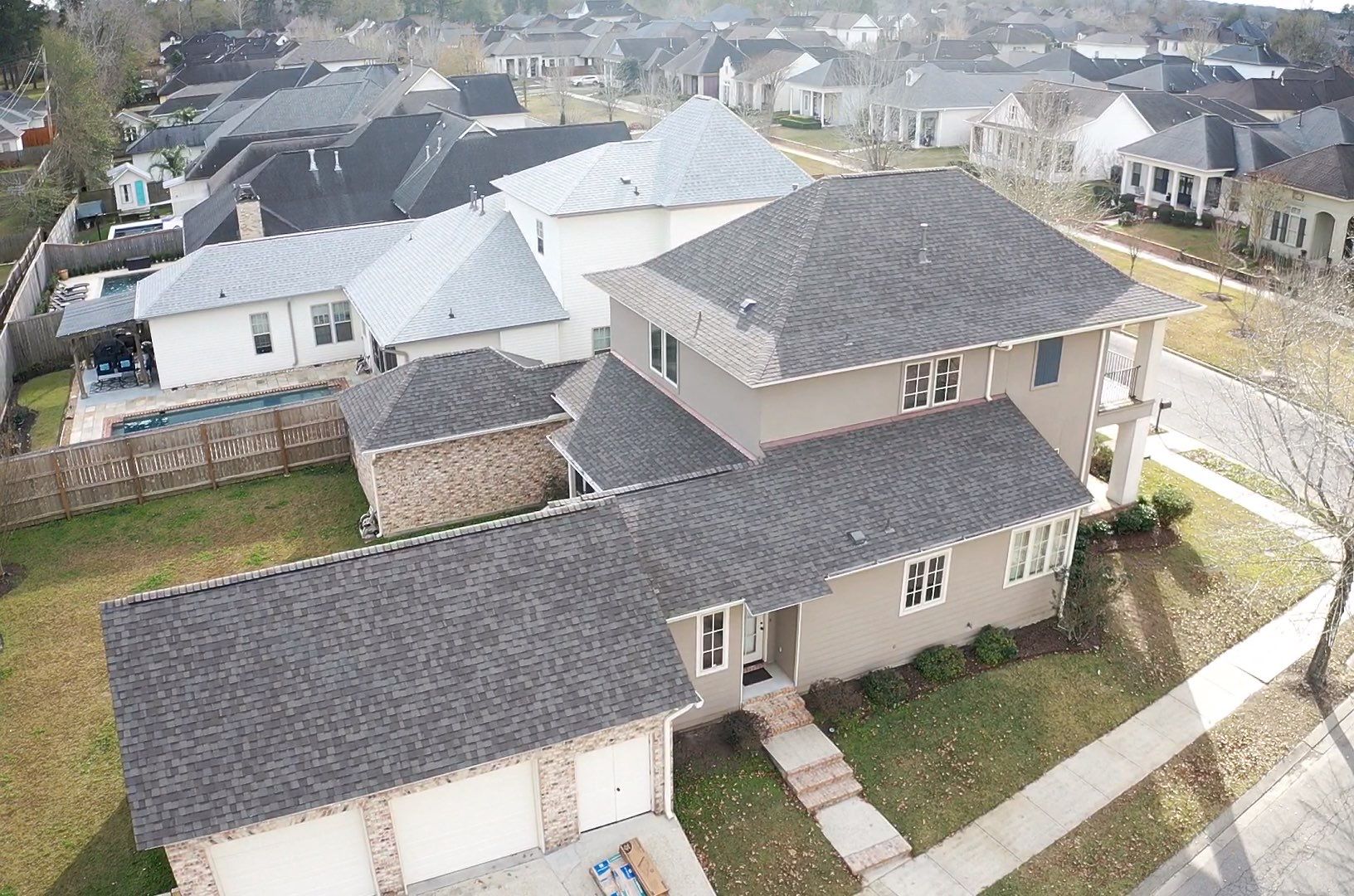 Weathered Wood - Certainteed by Top Team Roofing & Construction