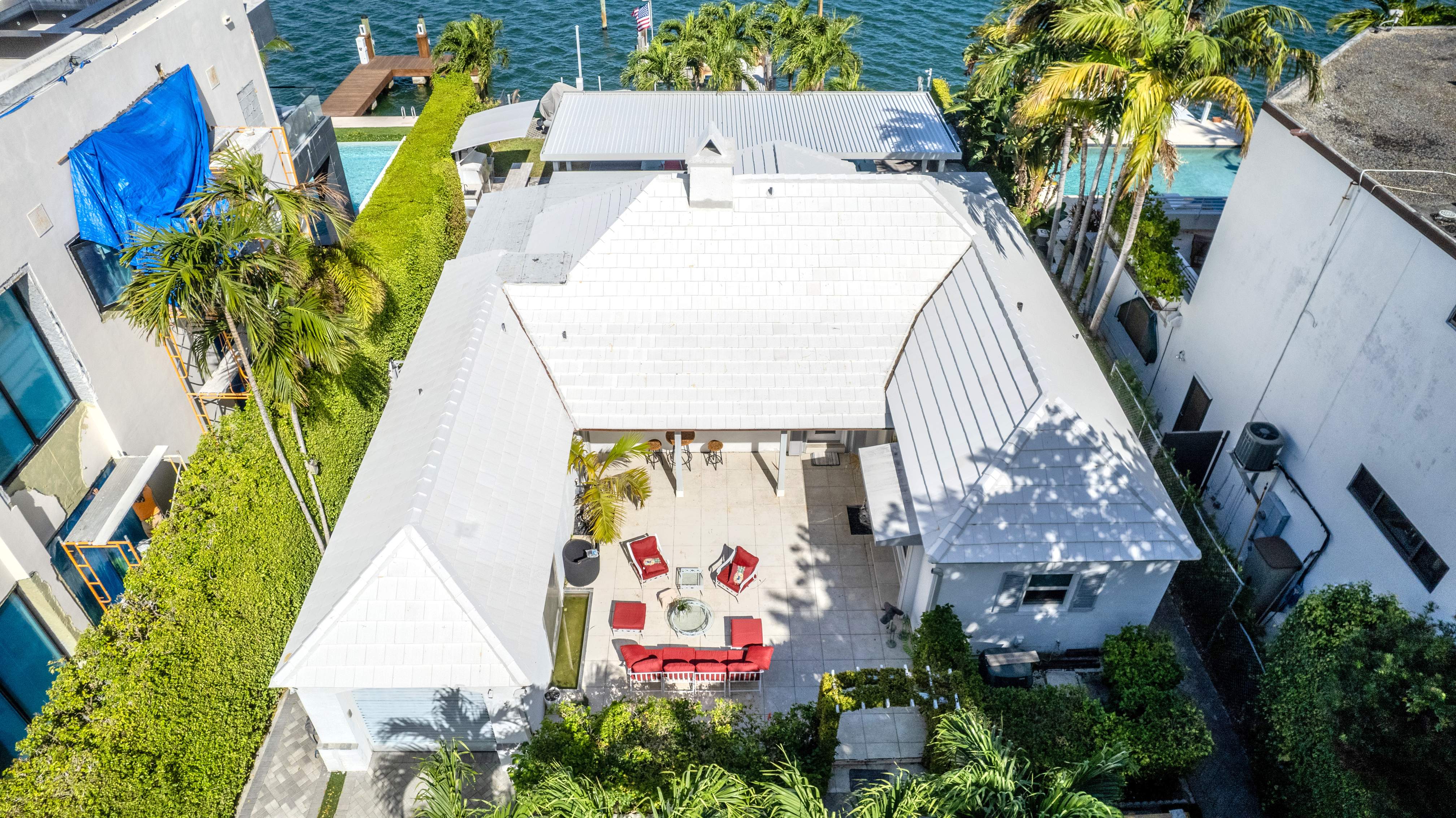 Crown Windsor Slate - Polar White by Istueta Roofing