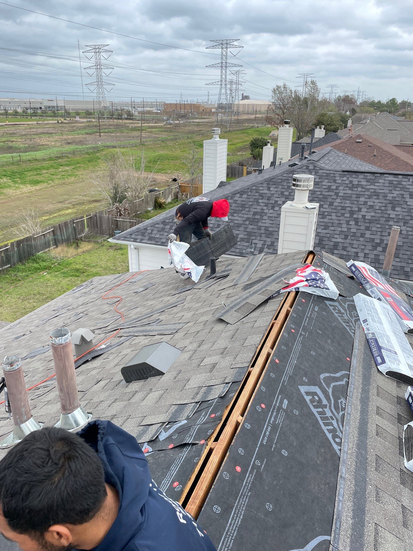 Residential Roofing Installation using Owen's Corning Duration (Lifetime) Shingles by Roof Repair Company