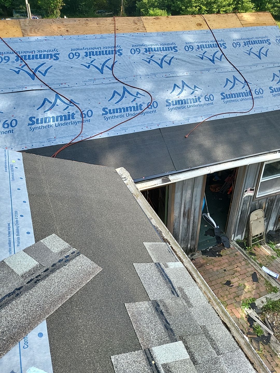 ATLAS PINNACLE: COASTAL GRANITE by Eagle Eye Roofing