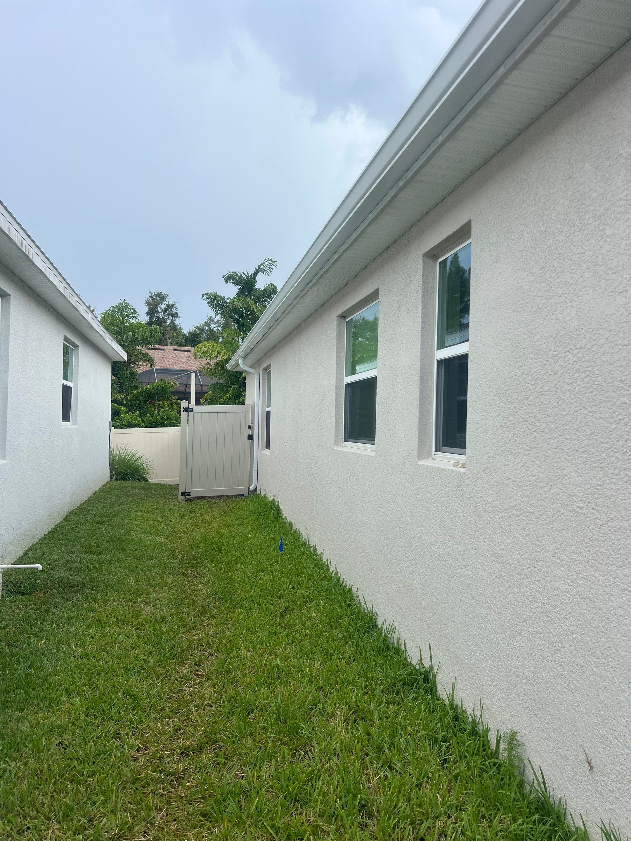 Seamless Gutters with Elegant Design in Lutz FL by Gutter Professors