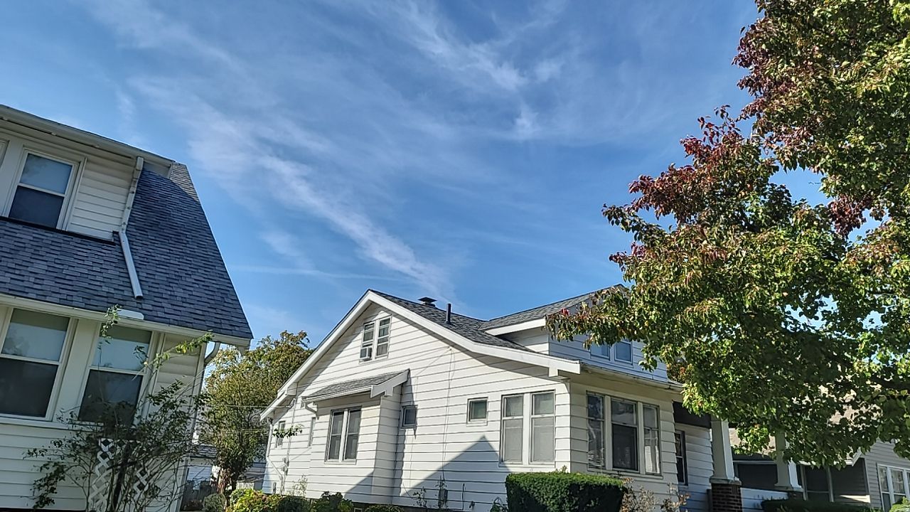 ATLAS PINNACLE COLOR: HEARTHSTONE DRIP EDGE: WHITE by Eagle Eye Roofing