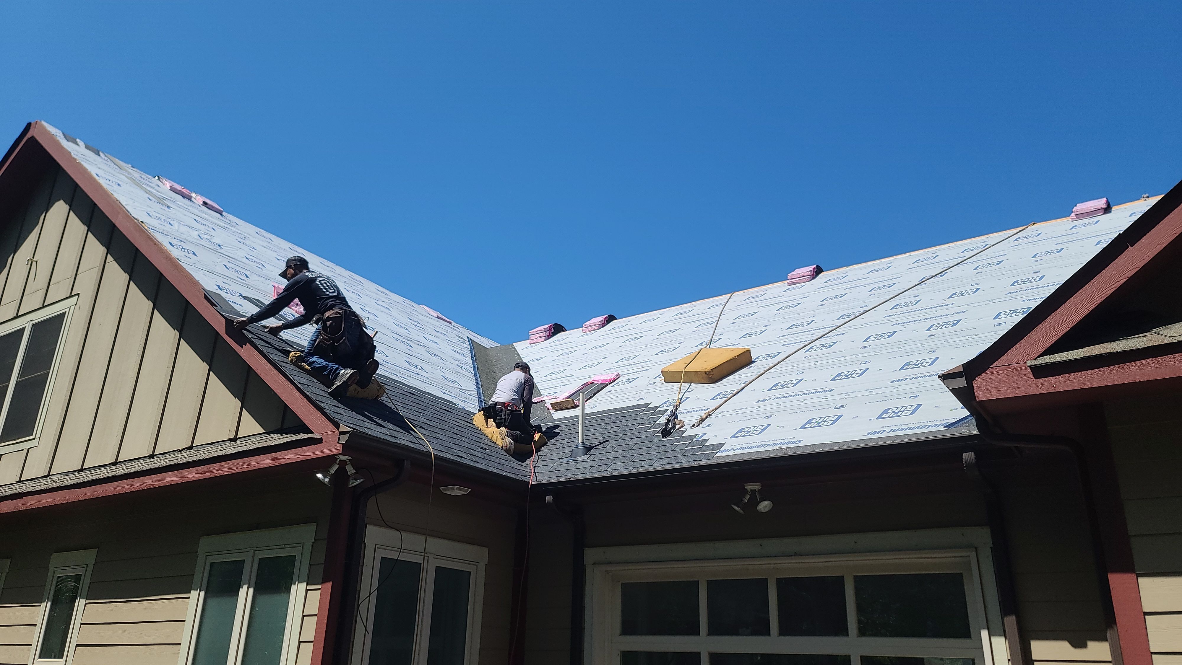 Tony's roof by BROCK BUILDERS 