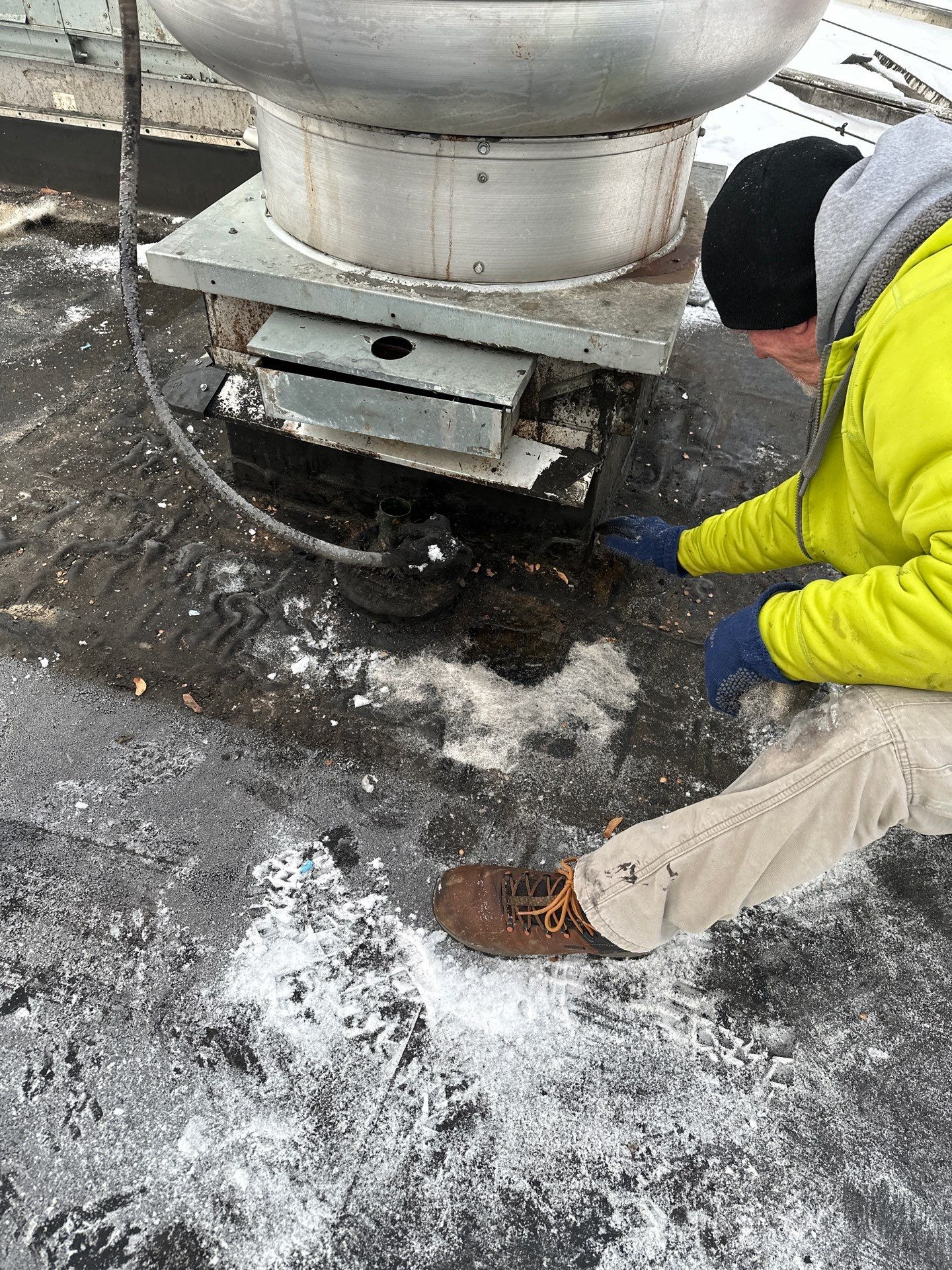 Commercial Roof Repair in Newburgh NY by roberts roofing