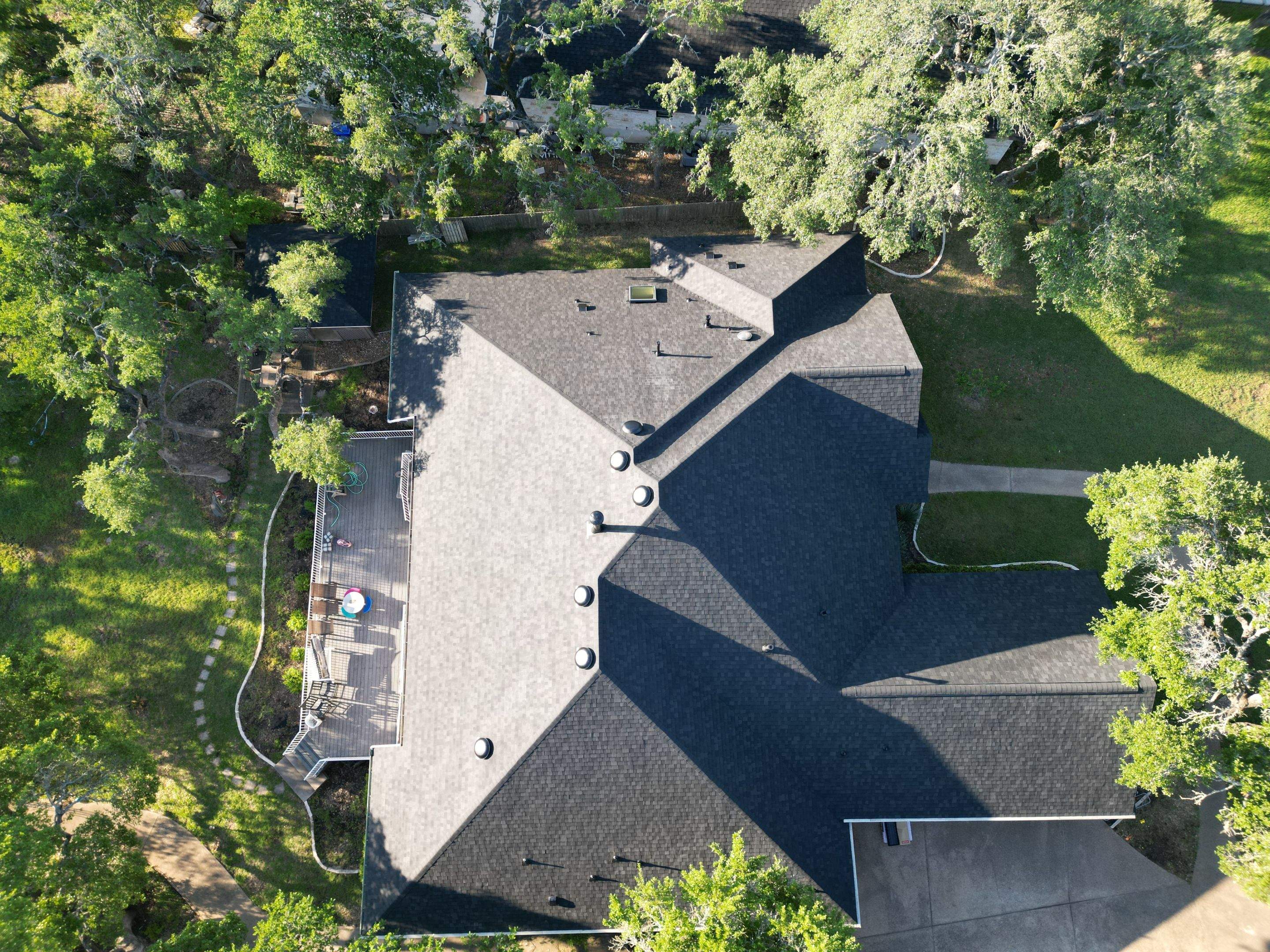 Onyx Black - Owens Corning TruDefinition Duration by RoofsOnly.com
