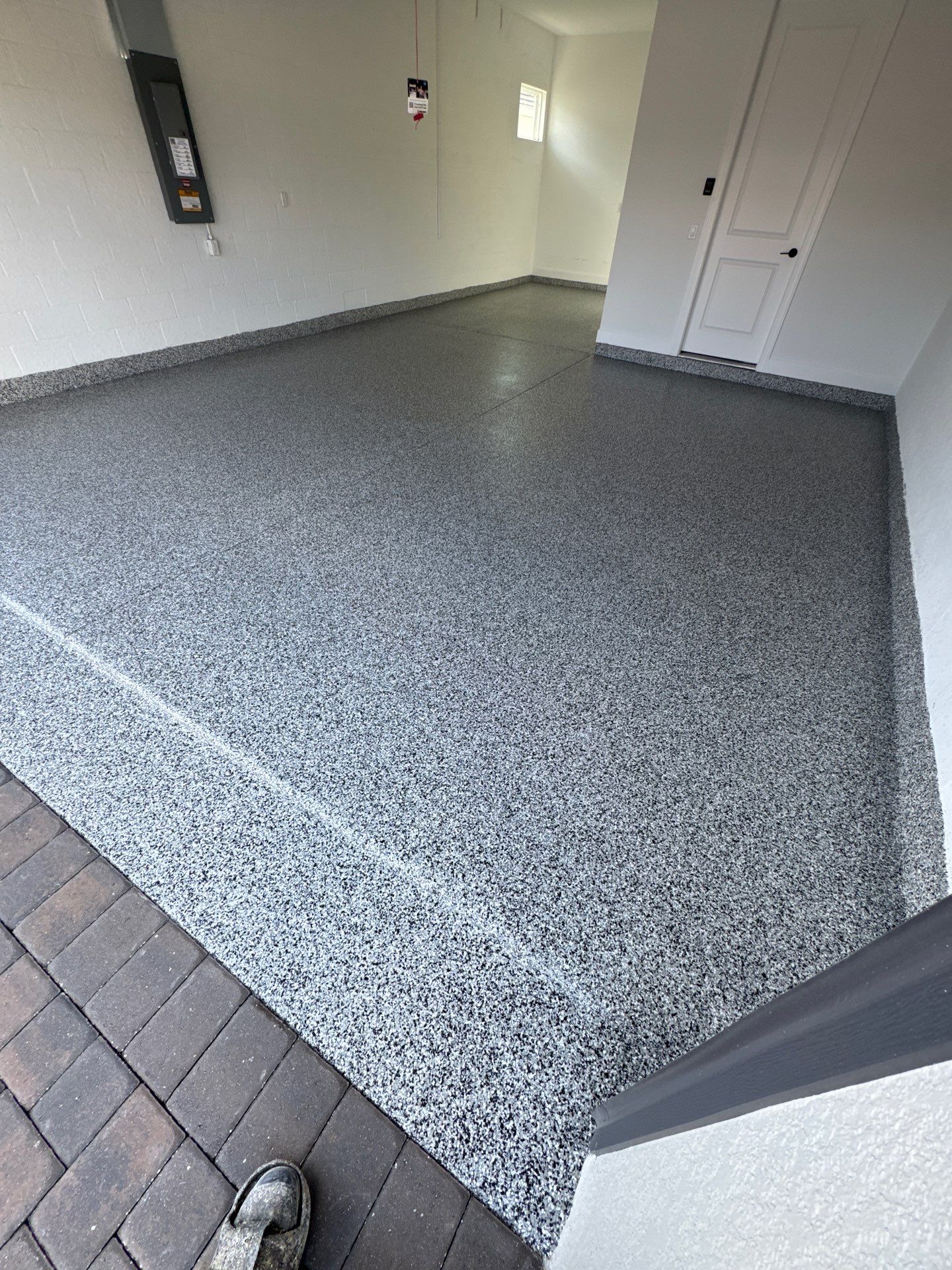 Sarasota, FL Polyaspartic Garage Floor Coating by Performance Floors & Coating