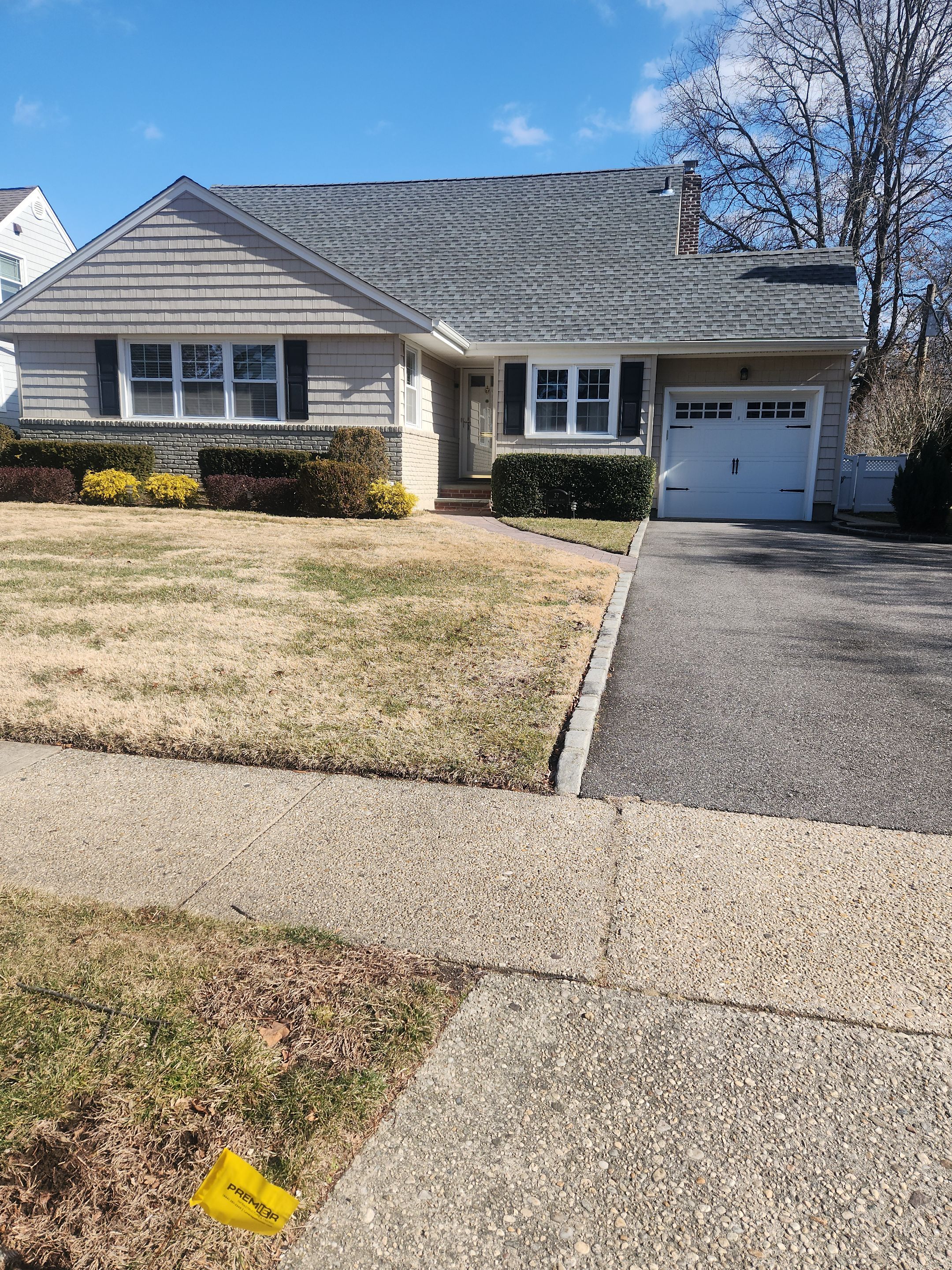 Screen Install, Garden City, NY by Above All Gutters 