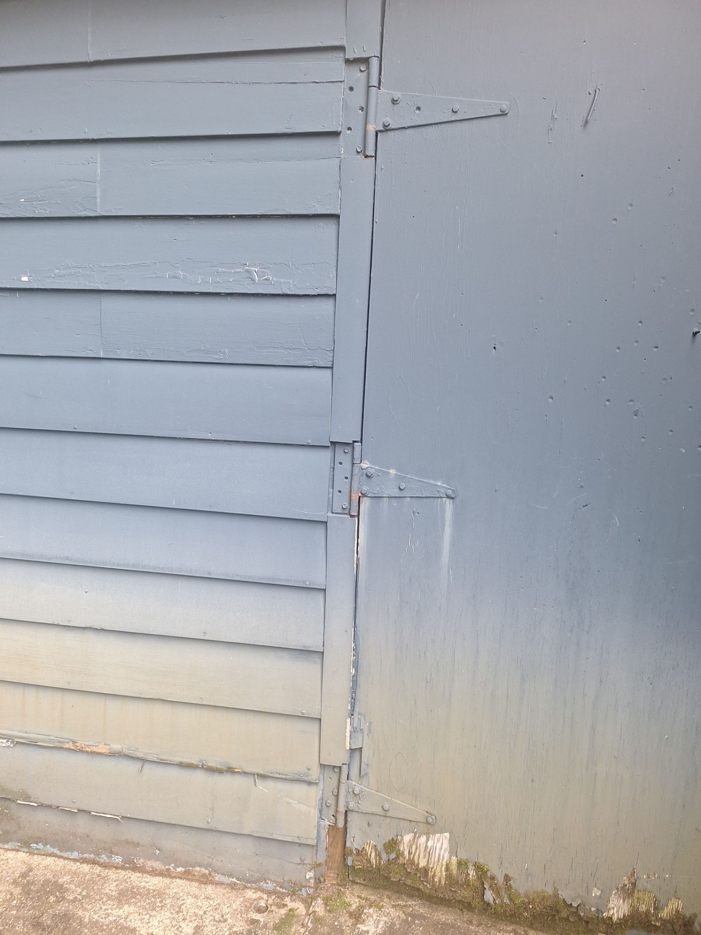 Deck and Shed Re-paint by Gordon Painting