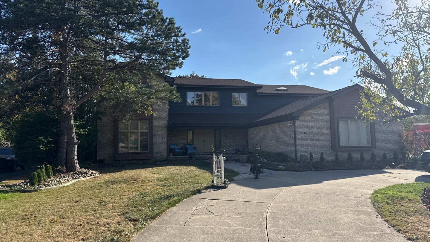 Siding Replacement using Alside S7 Cedar Mill Grain Cast Iron by 180 Contractors