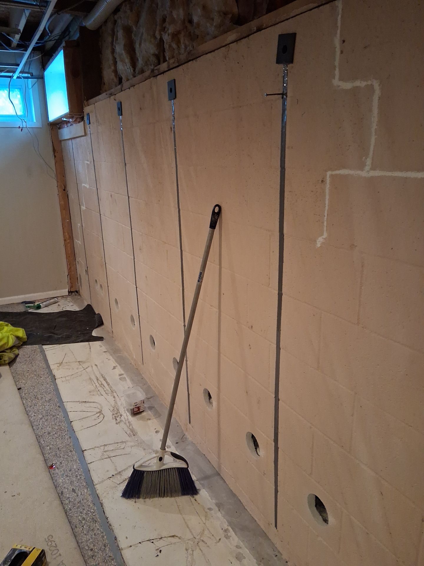 Embedded Fiber Reinforcement by Toledo Basement Repair 