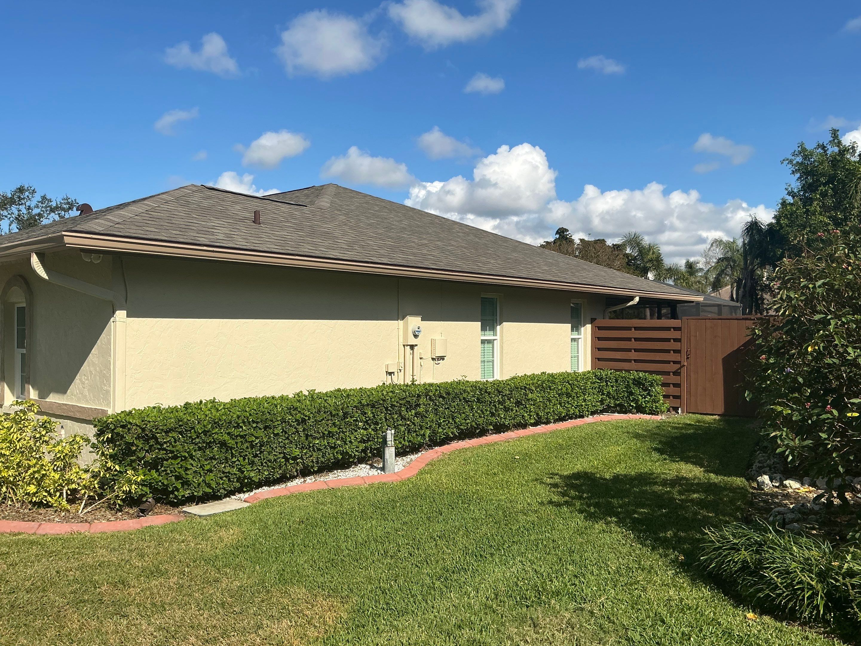 Seamless Gutter Replacement for Sarasota's homes by Gutter Professors
