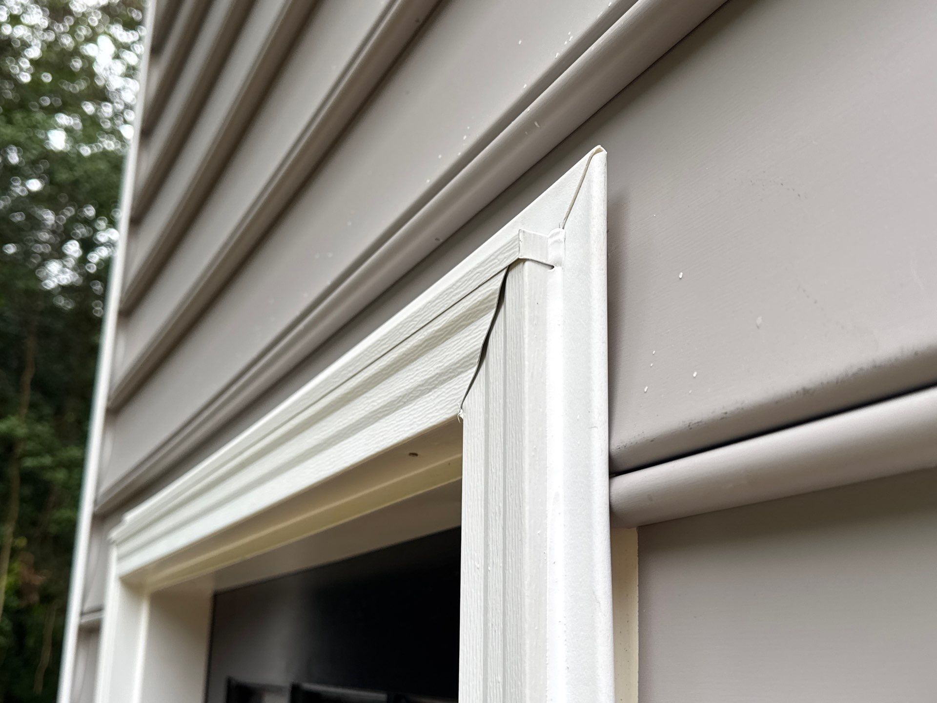 Siding Replacement and Structural Wood Rot Repairs in Mechanicsville by Cade Construction