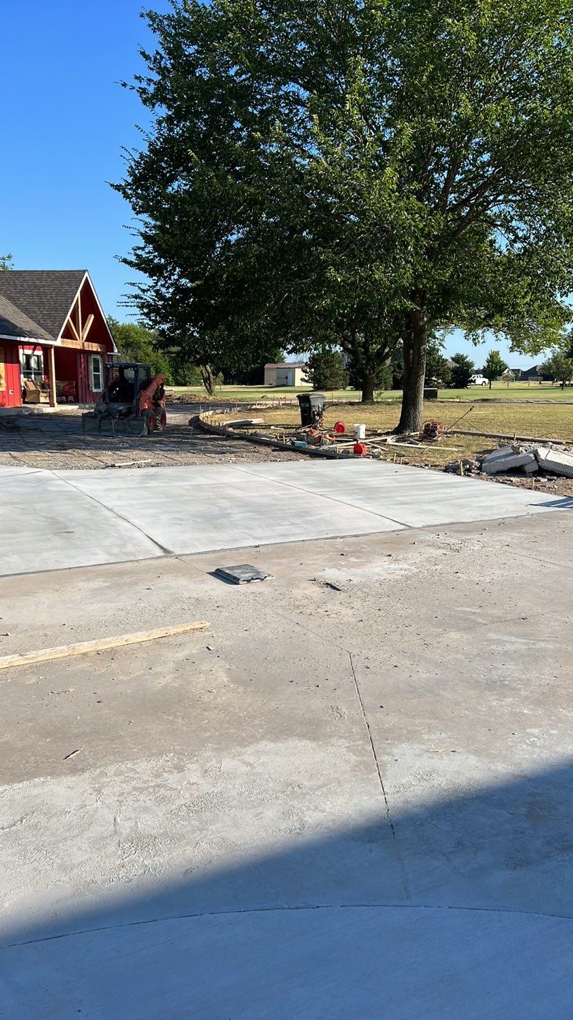 1000' Drive and Patio using Concrete by Clays Services Inc