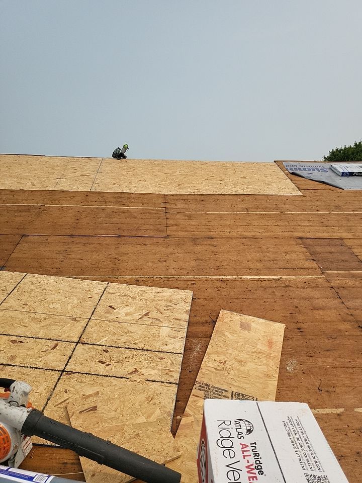 ATLAS PINNACLE HP W/SCOTCHGARD COLOR: BLACK SHADOW by Eagle Eye Roofing