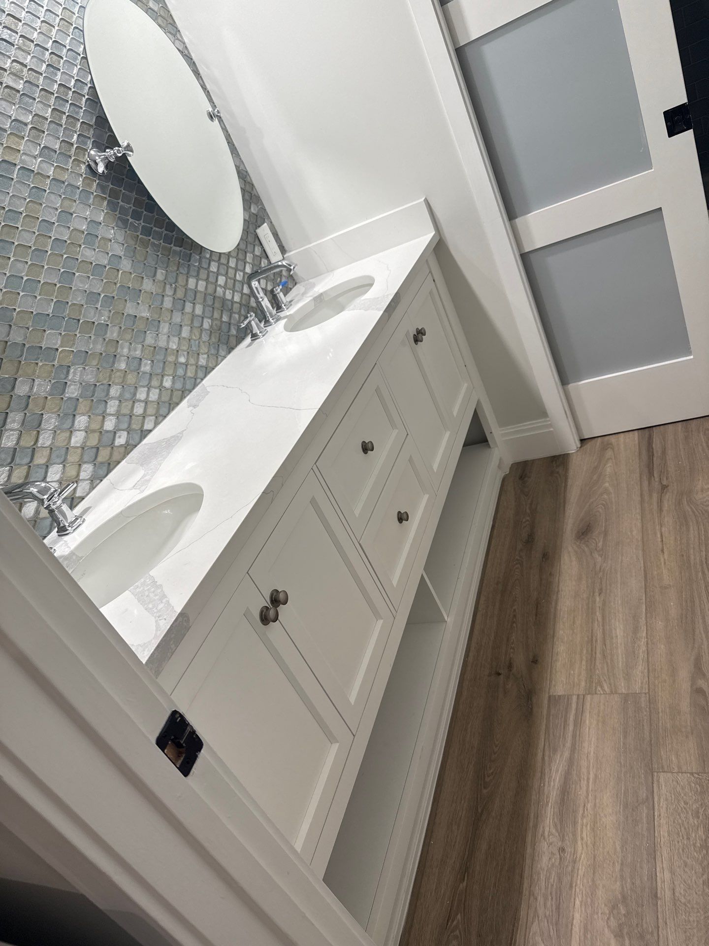 REMODELING POINTE SANTO E24 by TTS Remodeling corp & Genesis Restauration