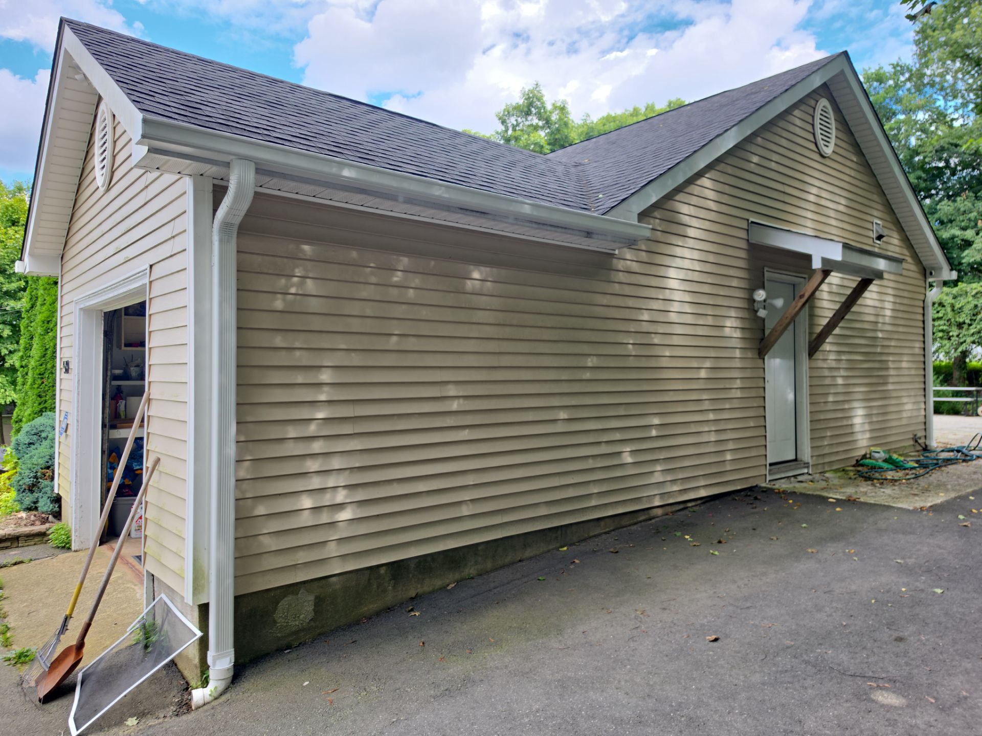 MaxFlow  by DiGiorgi Roofing and Siding Inc