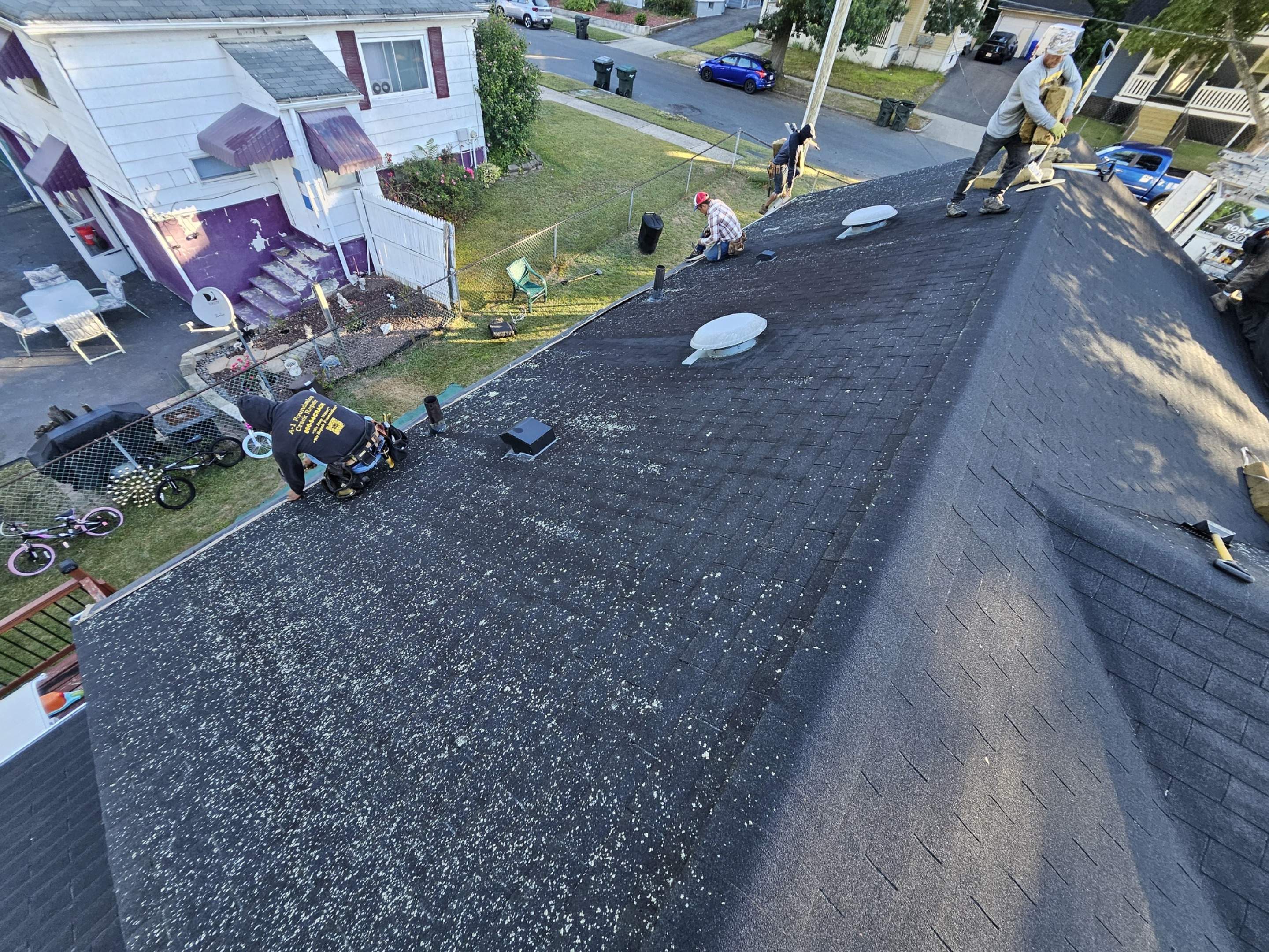 Full Strip & Re-Roof in Springfield, MA – Two-Layer Tear-Off by JOHNNYS PRO