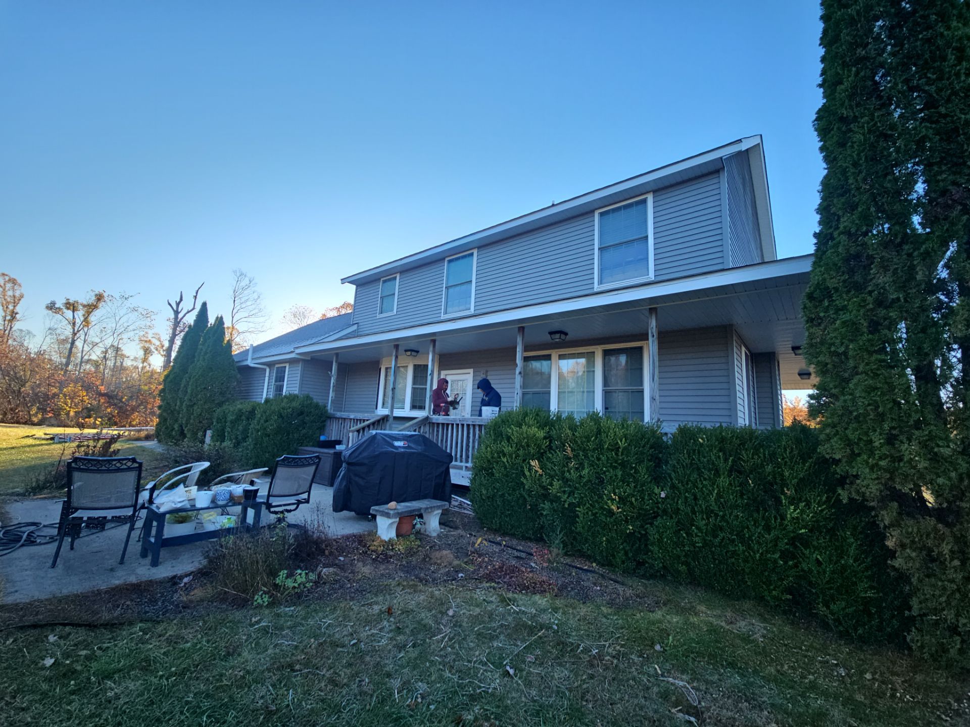 Exterior & Window Installation using CertainTeed Mainstreet & ViWinTech Windows by Koontz Construction