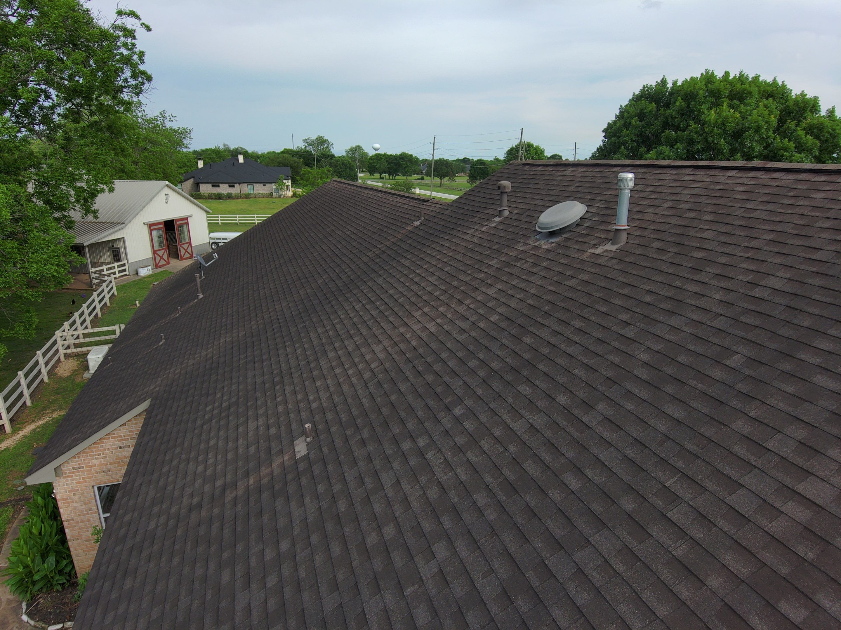 Residential Roofing Installation using Owen's Corning Duration (Lifetime) Shingles by Roof Repair Company