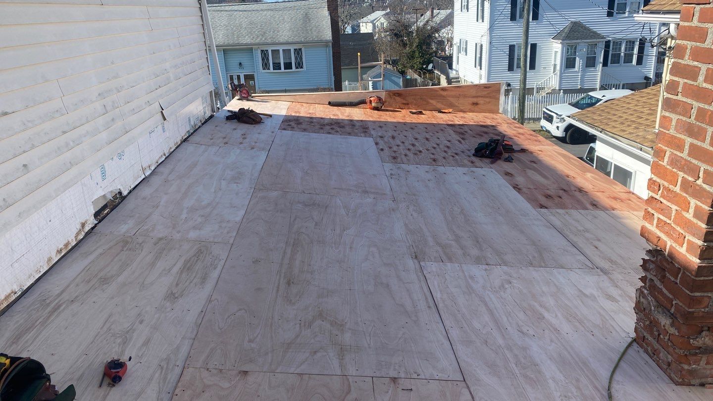 Owens Corning Duration Designer - Black Sable by A Plus Exterior