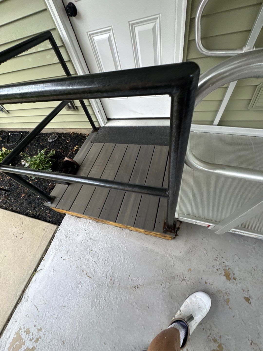 Residential Cleaning by SJ Exterior