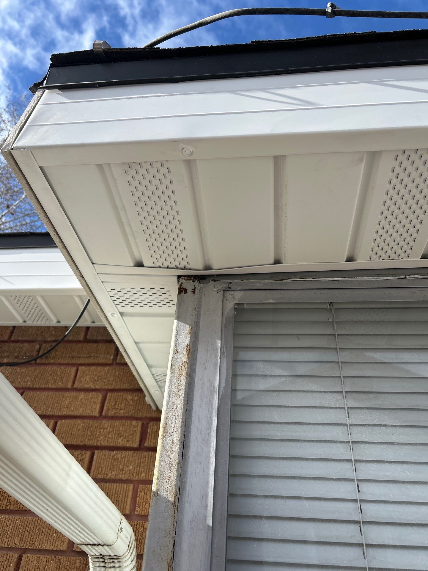 Salt Lake City | Mixed Profile Hardie Accent | Cobble Stone & Arctic White by Ideal Siding Utah