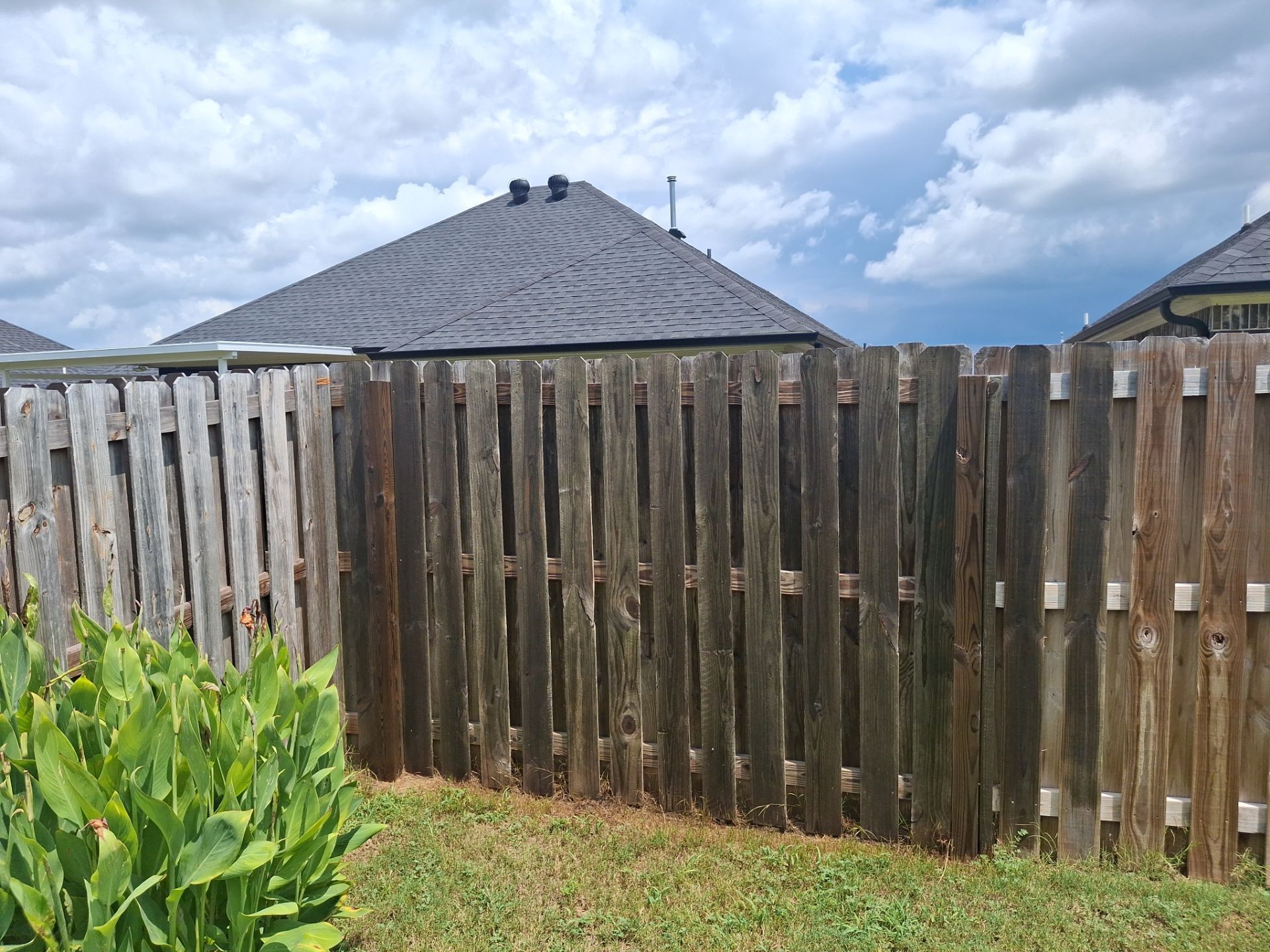 Touching Up a Fence in Whitehouse by Quality Coats Painting