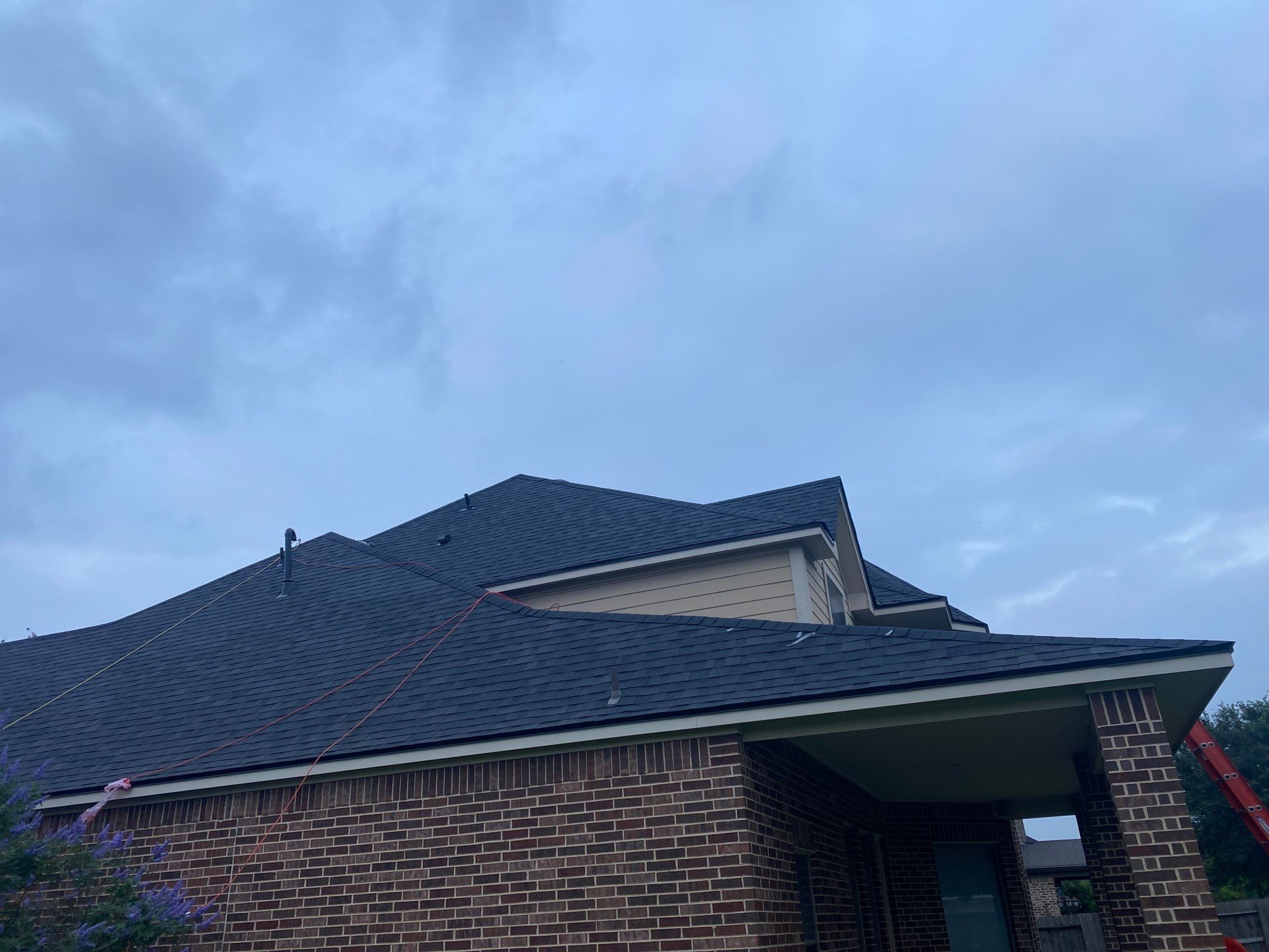 Residential Roofing Installation using Owen's Corning Duration (Lifetime) Shingles by Roof Repair Company