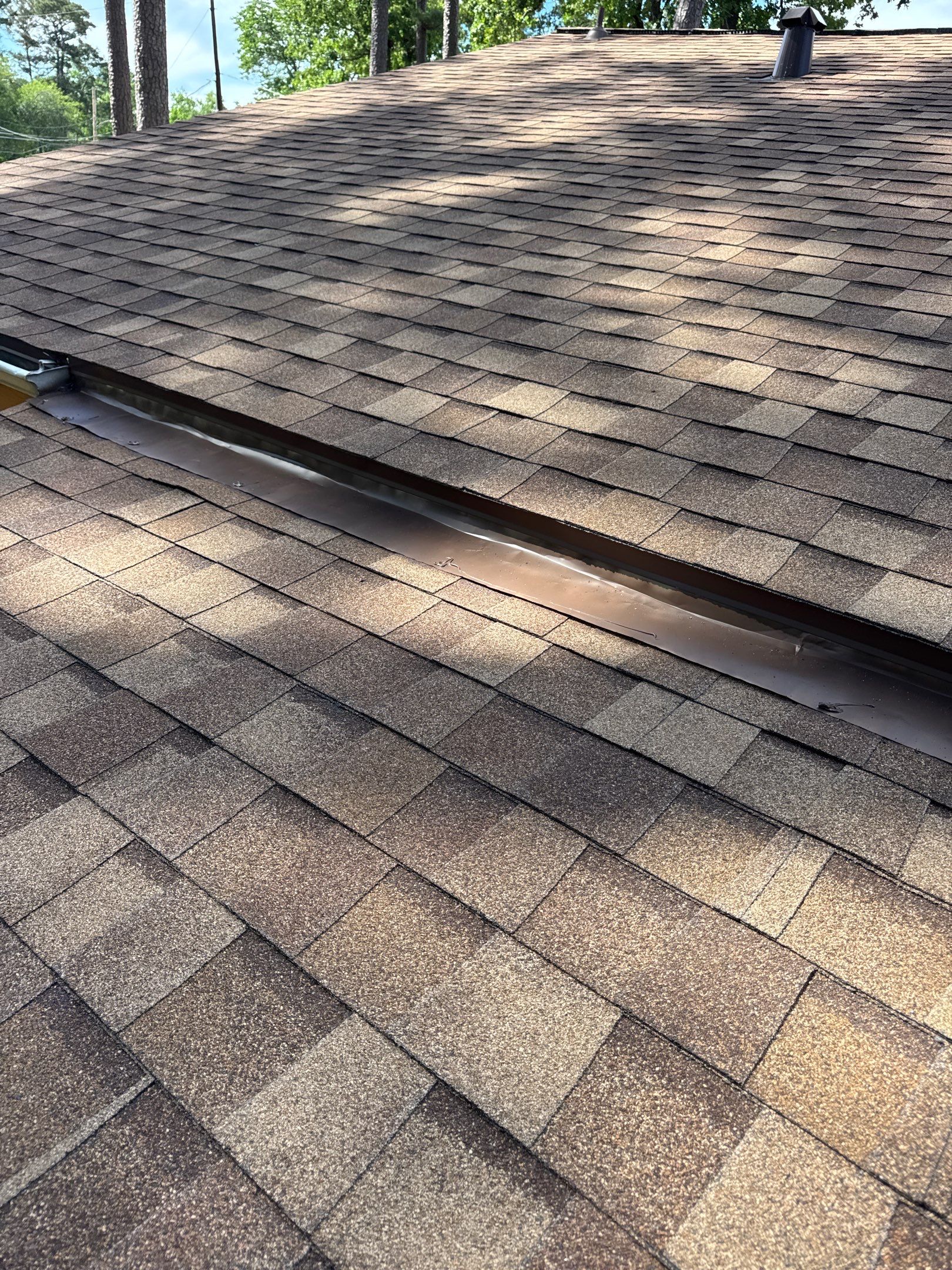 Crosby Roof Installation using Atlas Pinnacle Pristine by Modern BYLT Roofing & Construction