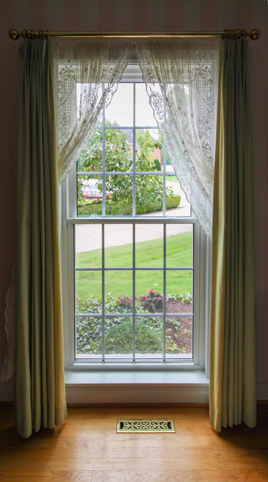 Window Replacement by Ivy Lea Construction
