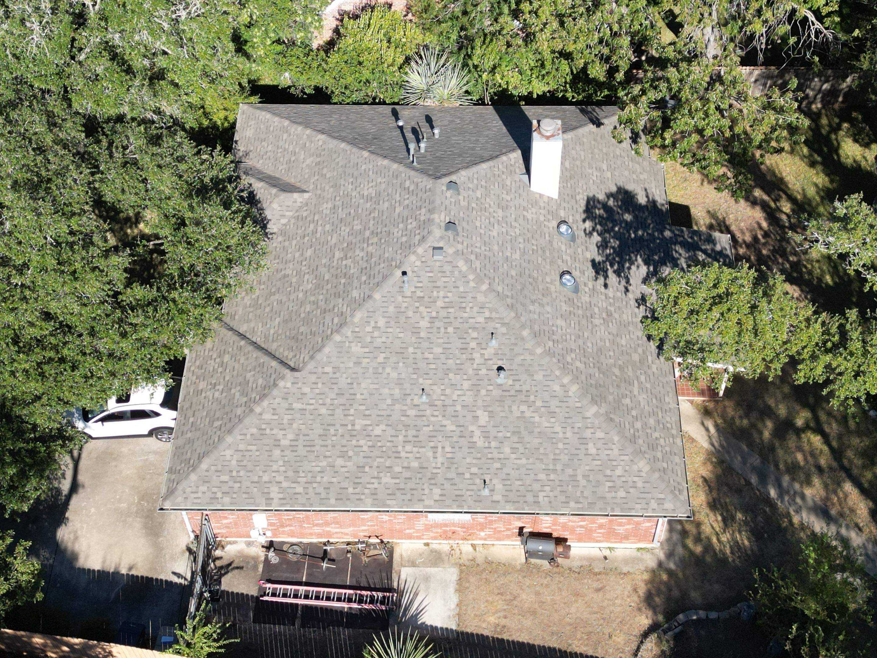 Weathered Wood - Malarkey Highlander by RoofsOnly.com