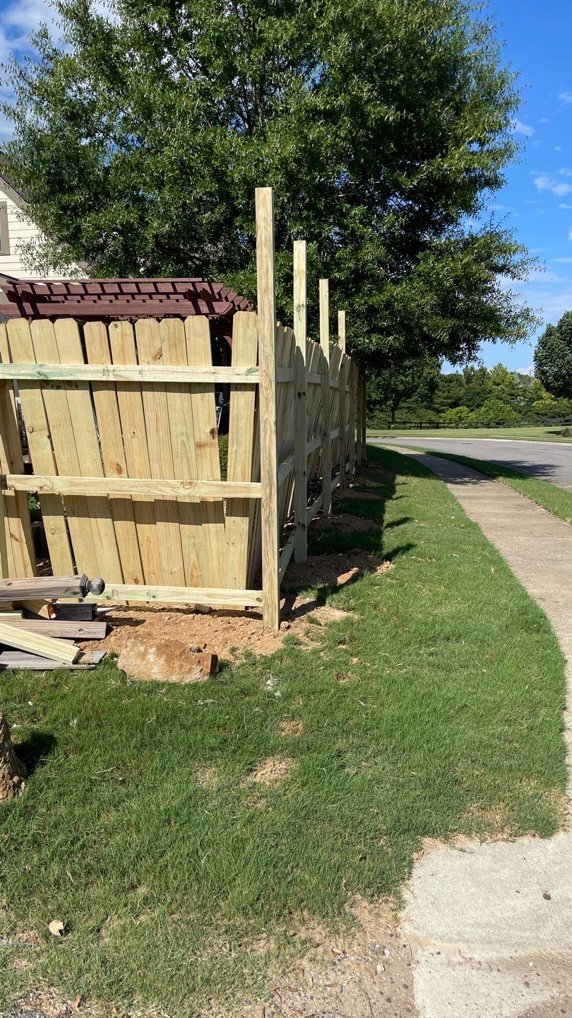 Chase Lake - Arched Shadowbox Fence by Pillar and Pine